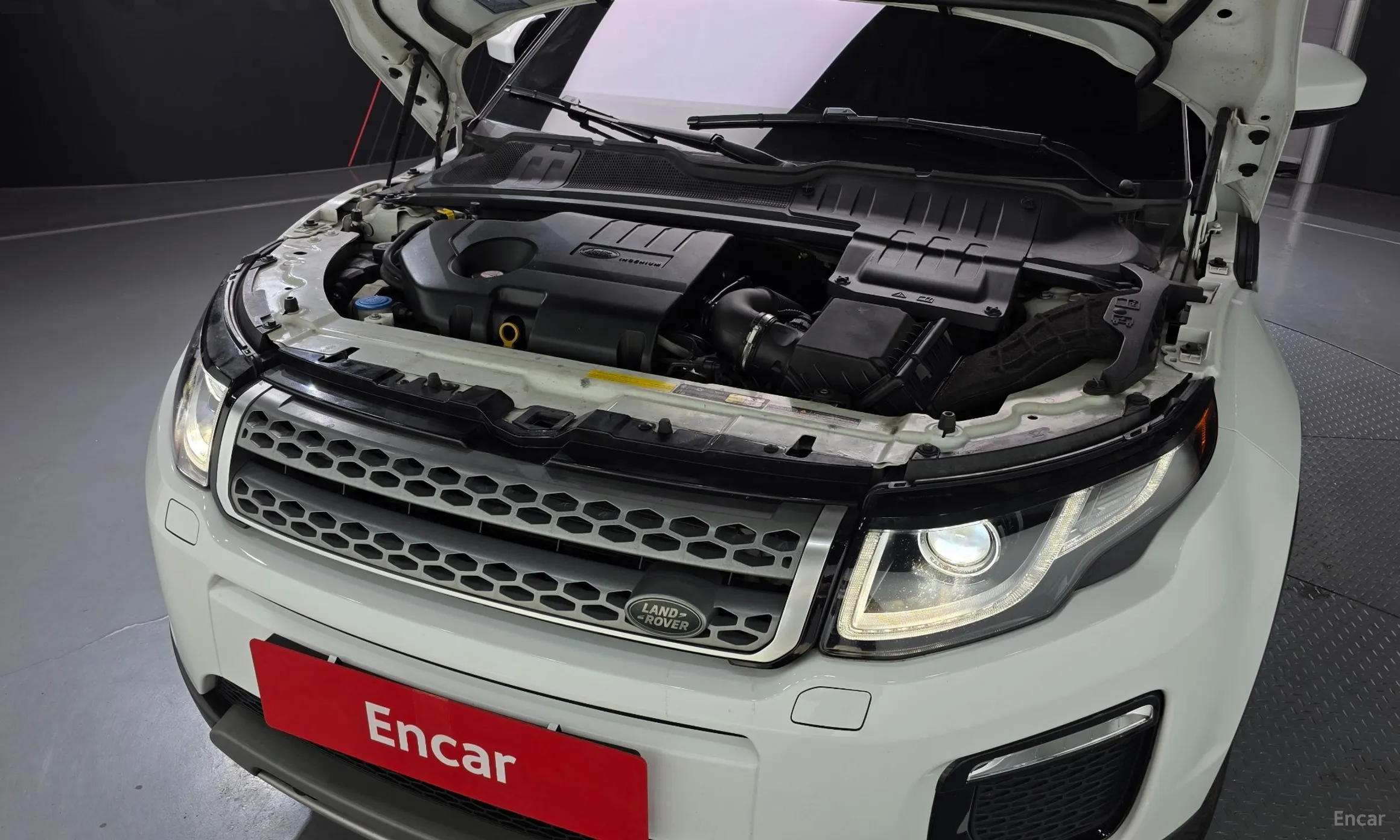 Land Rover Range Rover Evoque превью 6