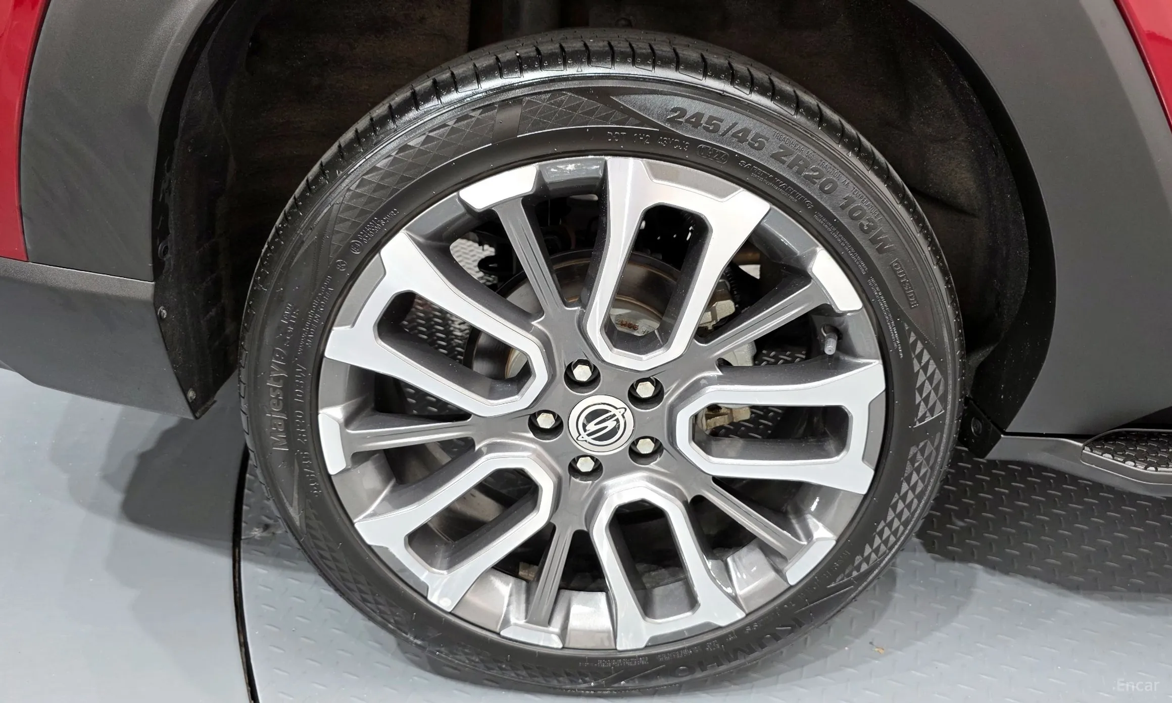 KG Mobility (SsangYong) Torres превью 5