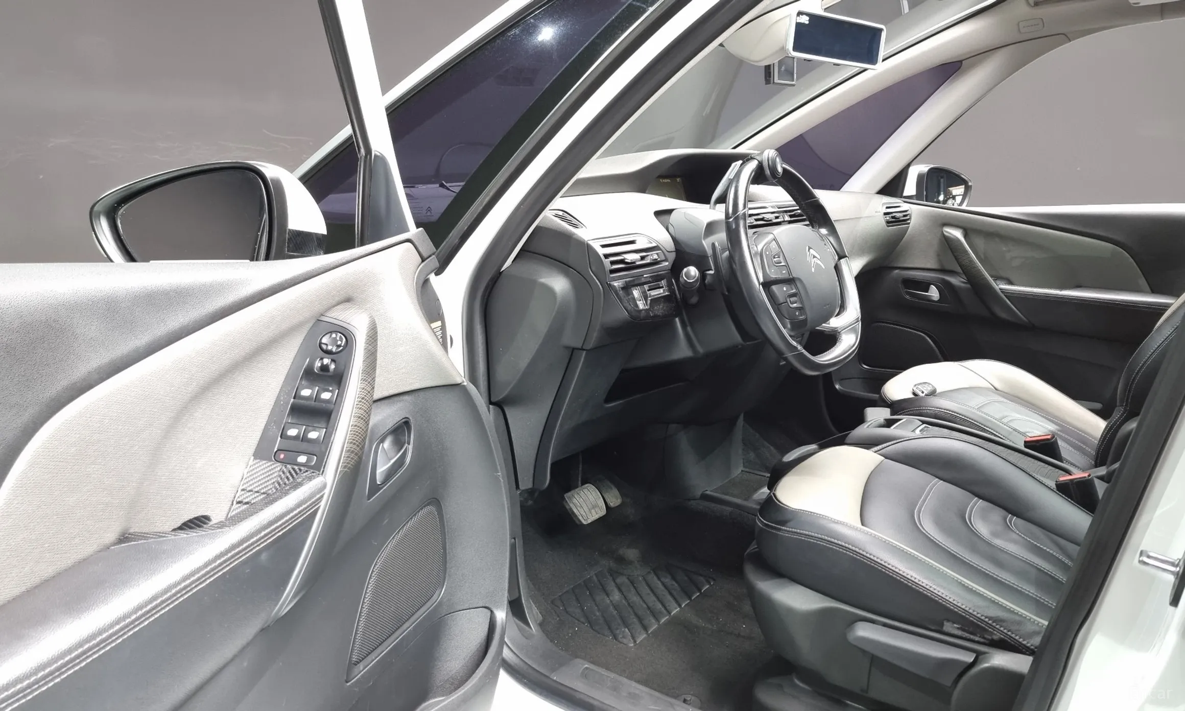 Citroën/DS Grand C4 Picasso превью 11