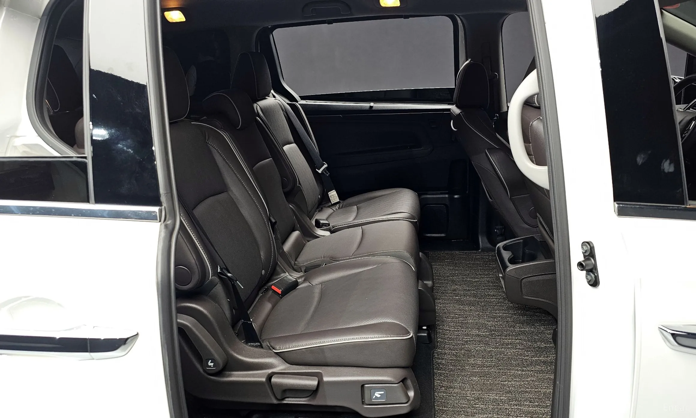 Honda Odyssey превью 12