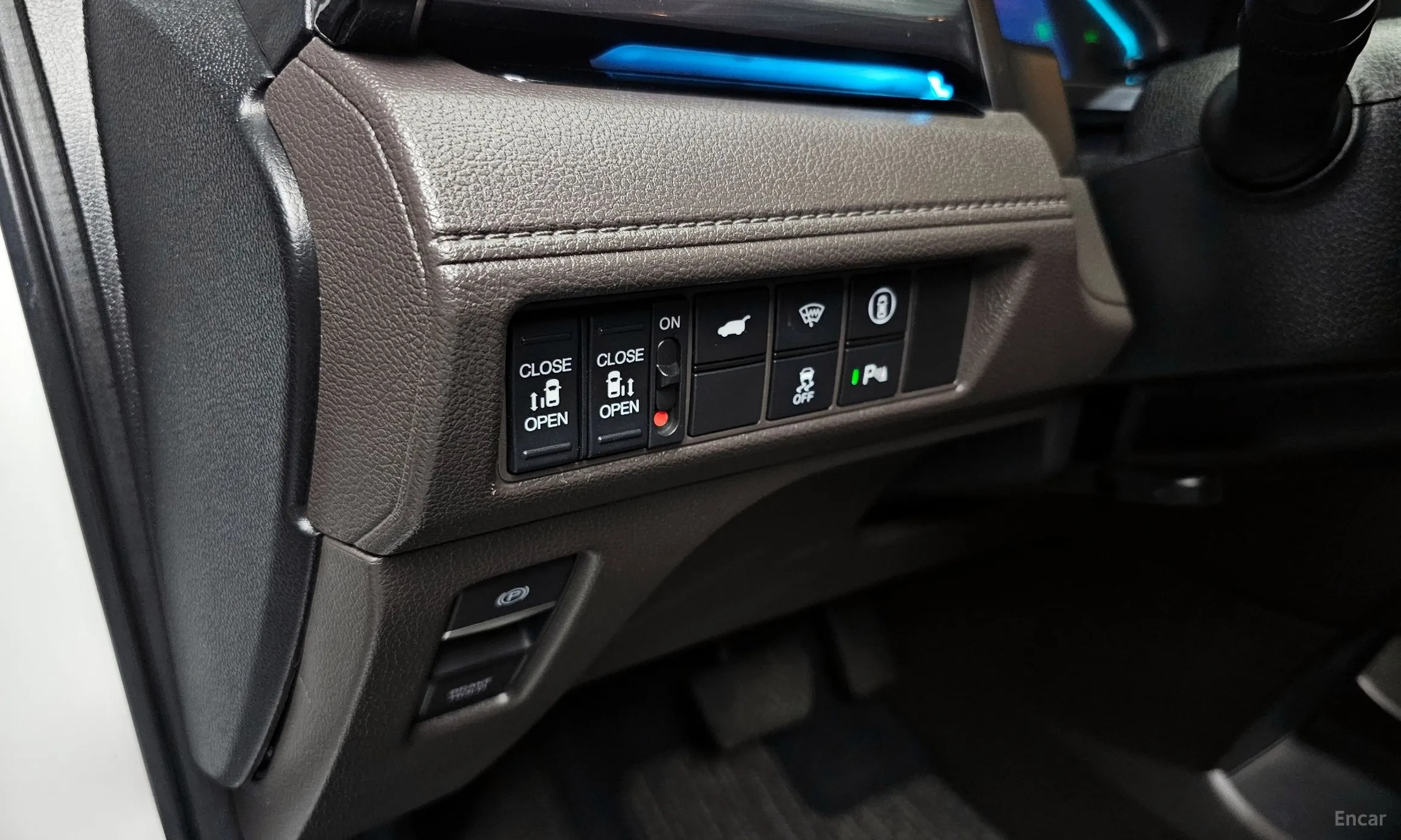 Honda Odyssey превью 17