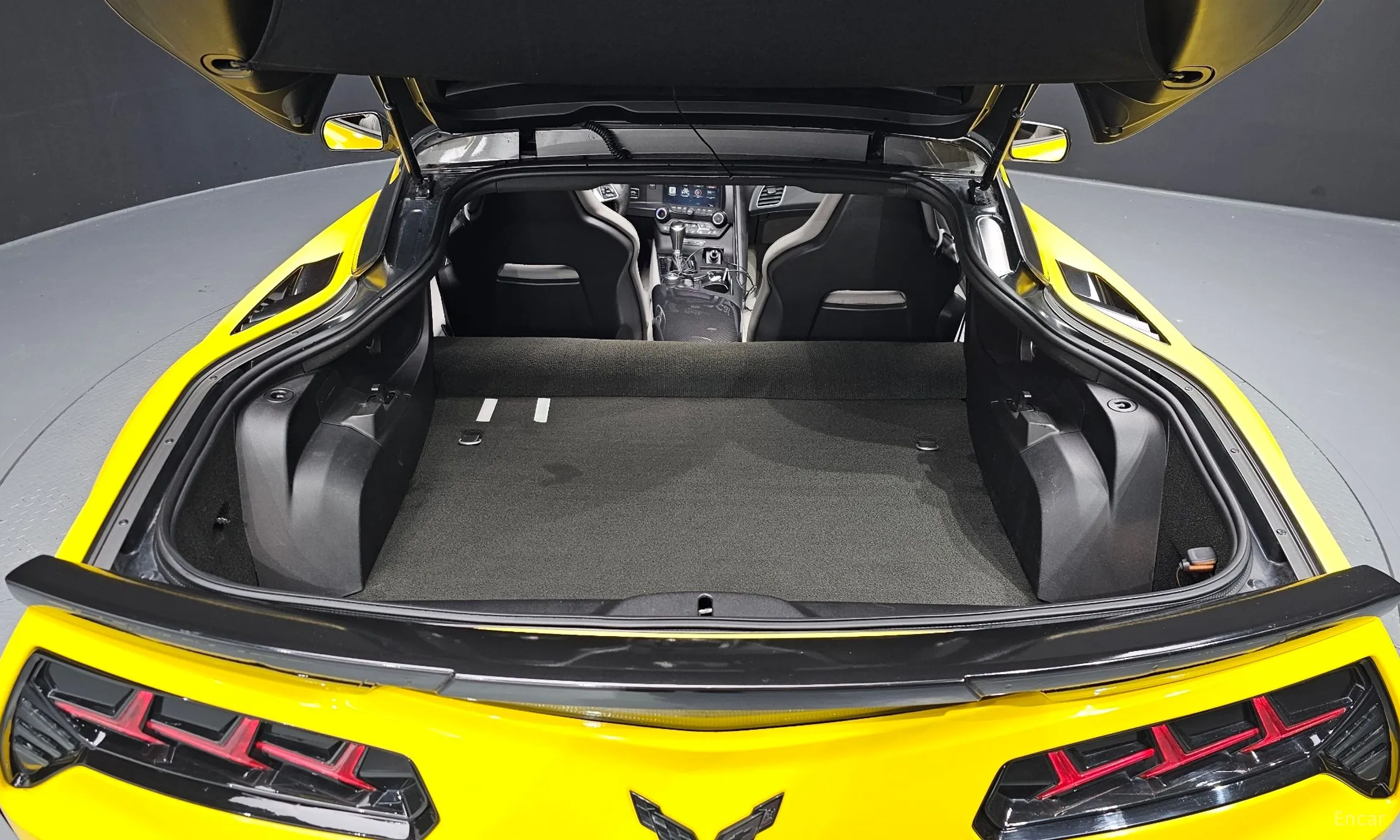 Chevrolet Corvette превью 20
