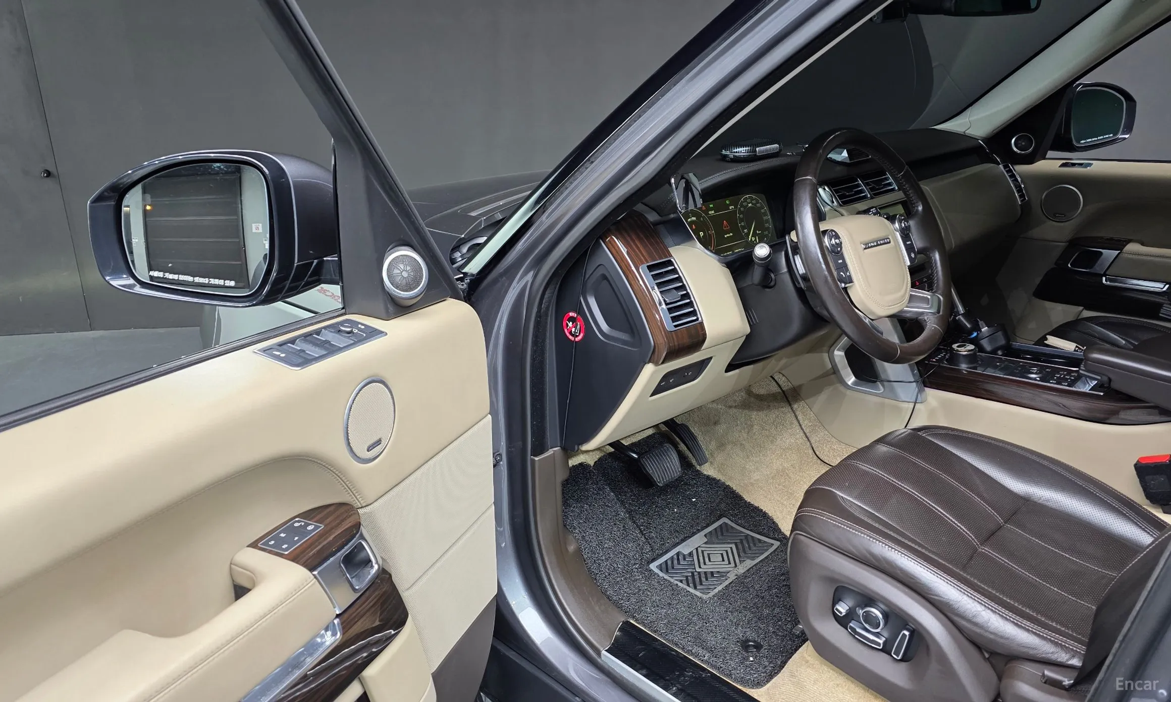 Land Rover Range Rover 4th Generation превью 12