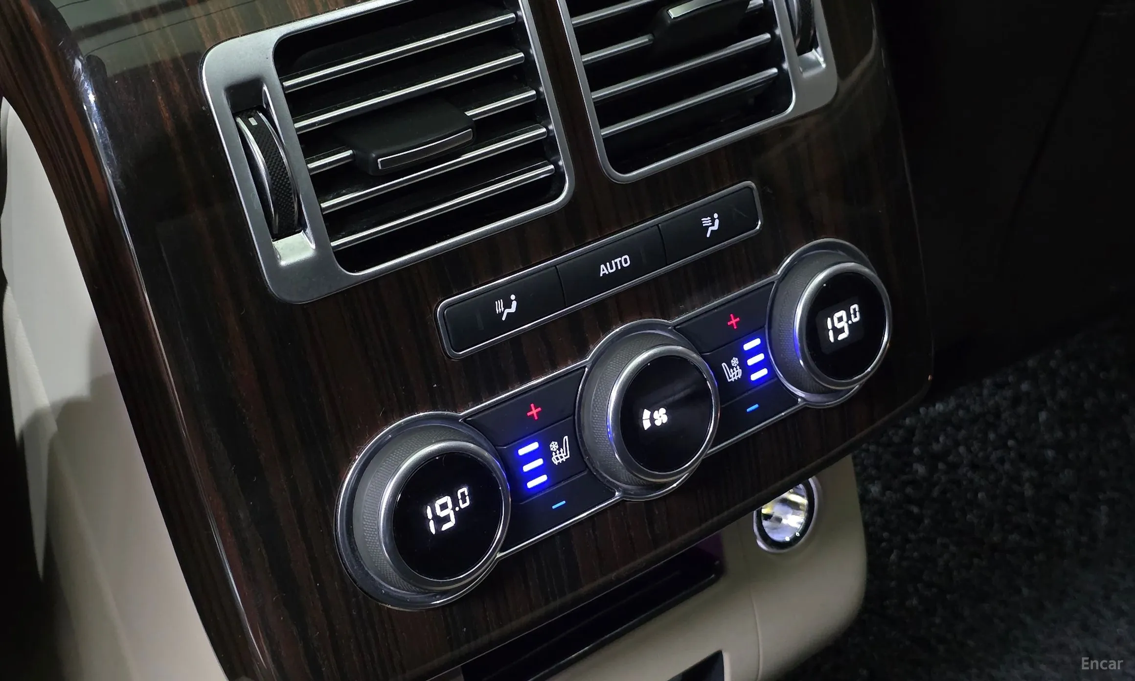 Land Rover Range Rover 4th Generation превью 18
