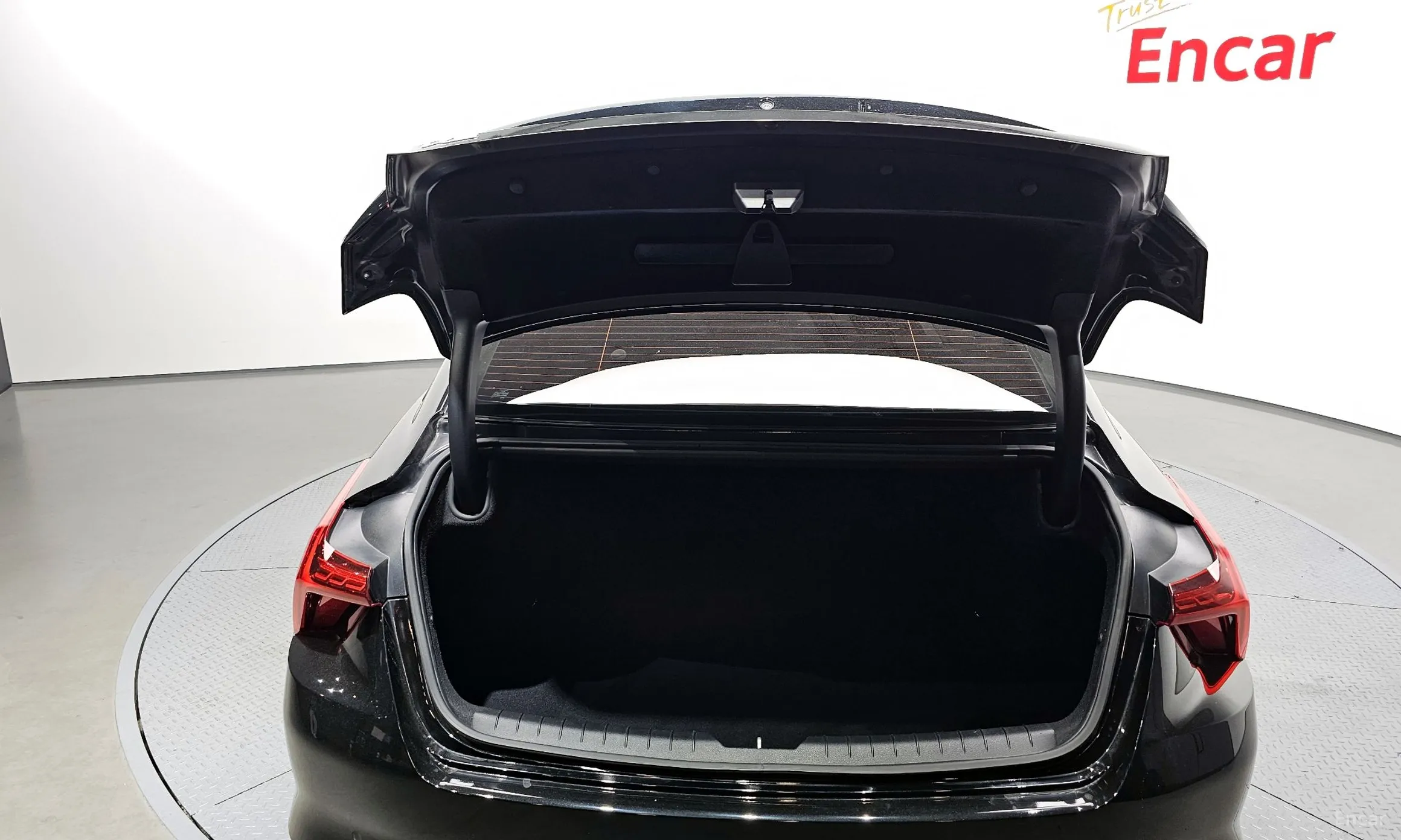 Kia K8 превью 20