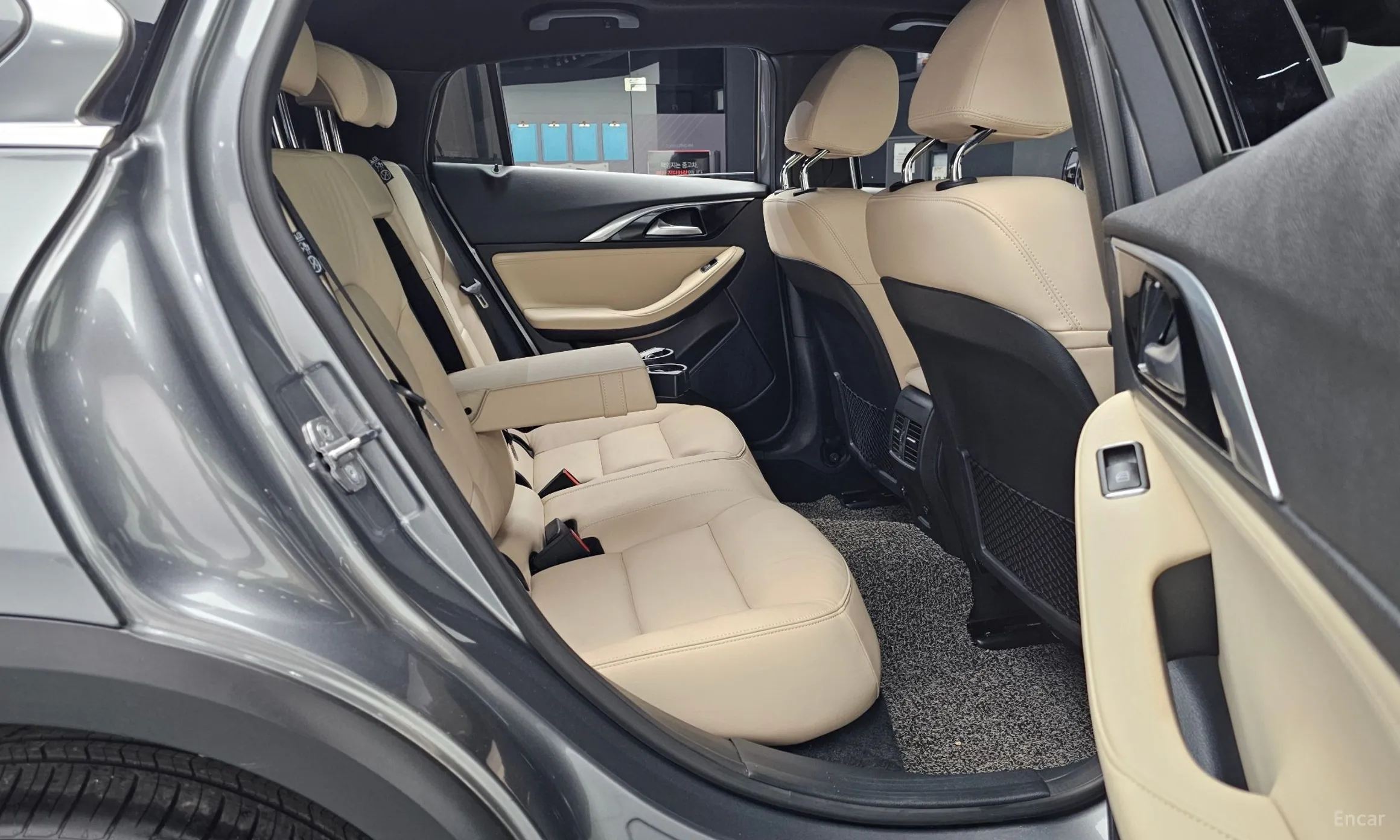Infiniti QX30 превью 12