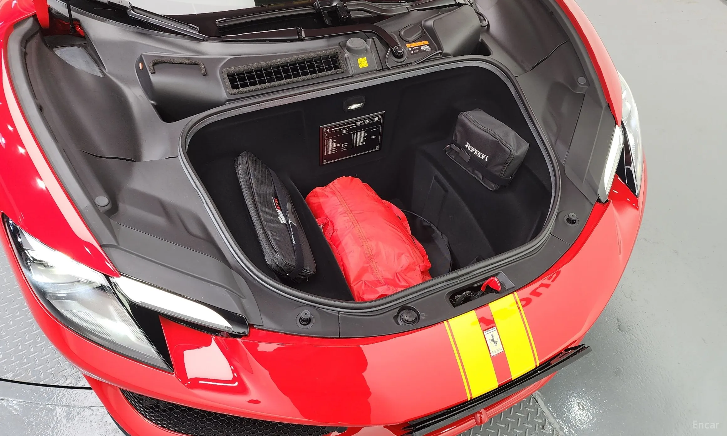 Ferrari 296 GTS превью 19
