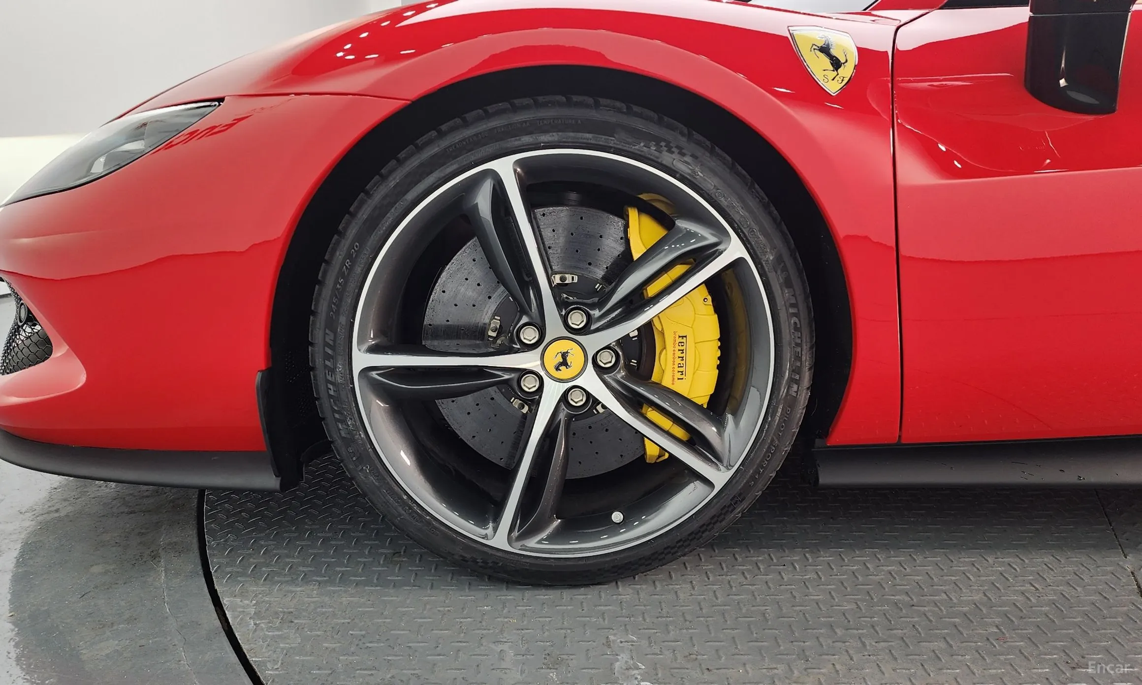 Ferrari 296 GTS превью 5
