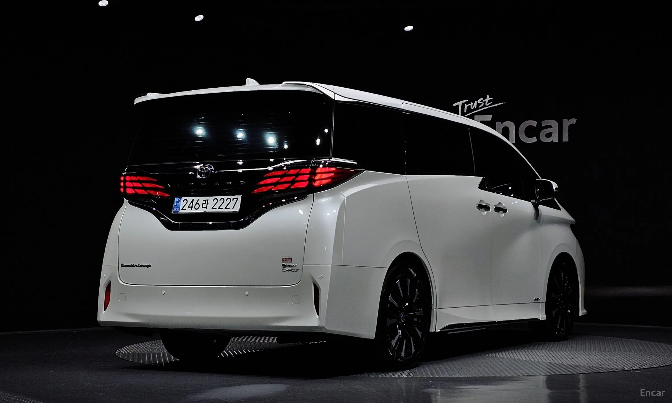 Toyota Alphard 4th Generation превью 2