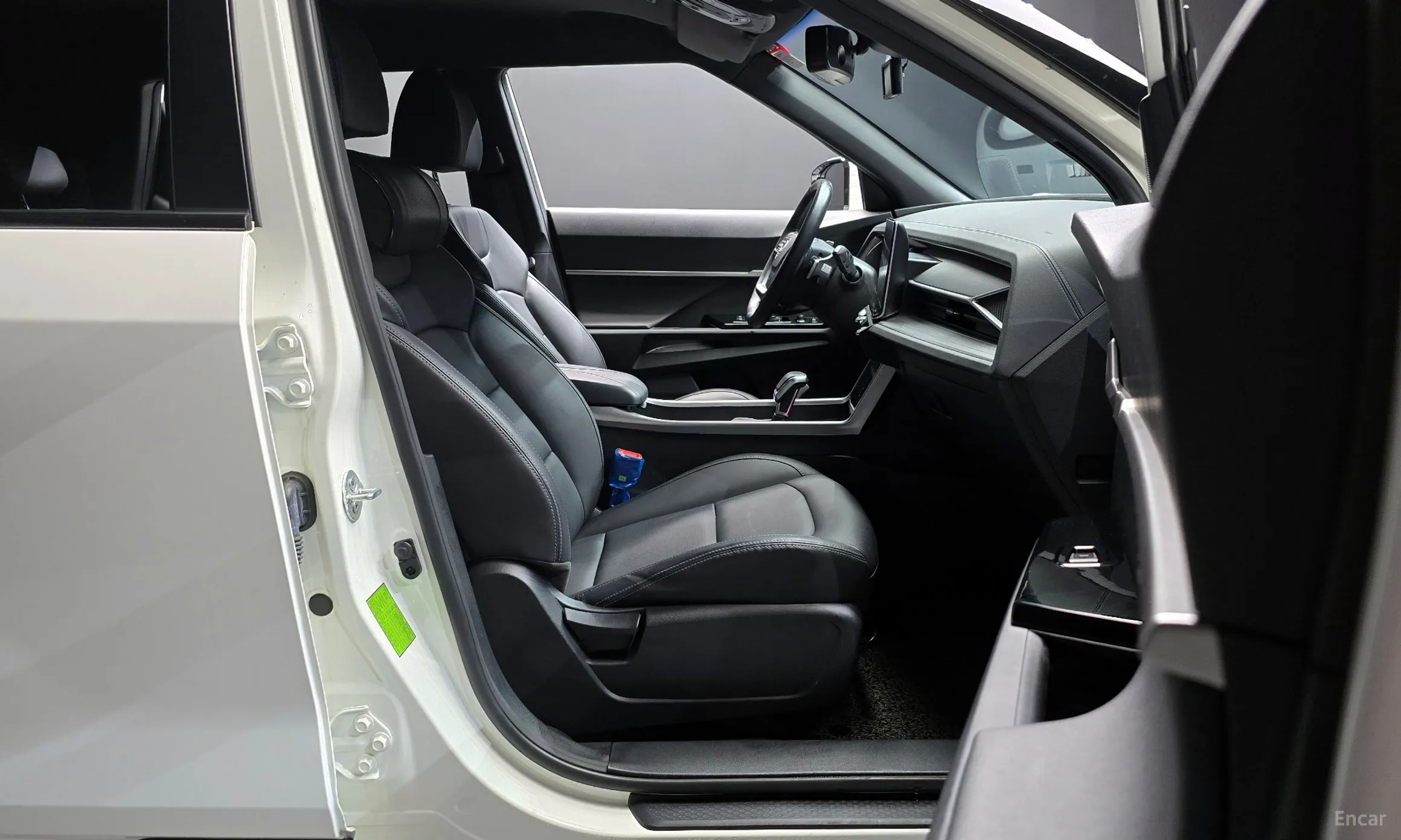 KG Mobility (SsangYong) Torres превью 10