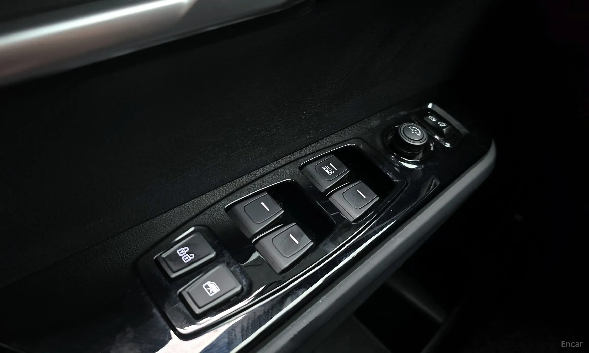 KG Mobility (SsangYong) Torres превью 18