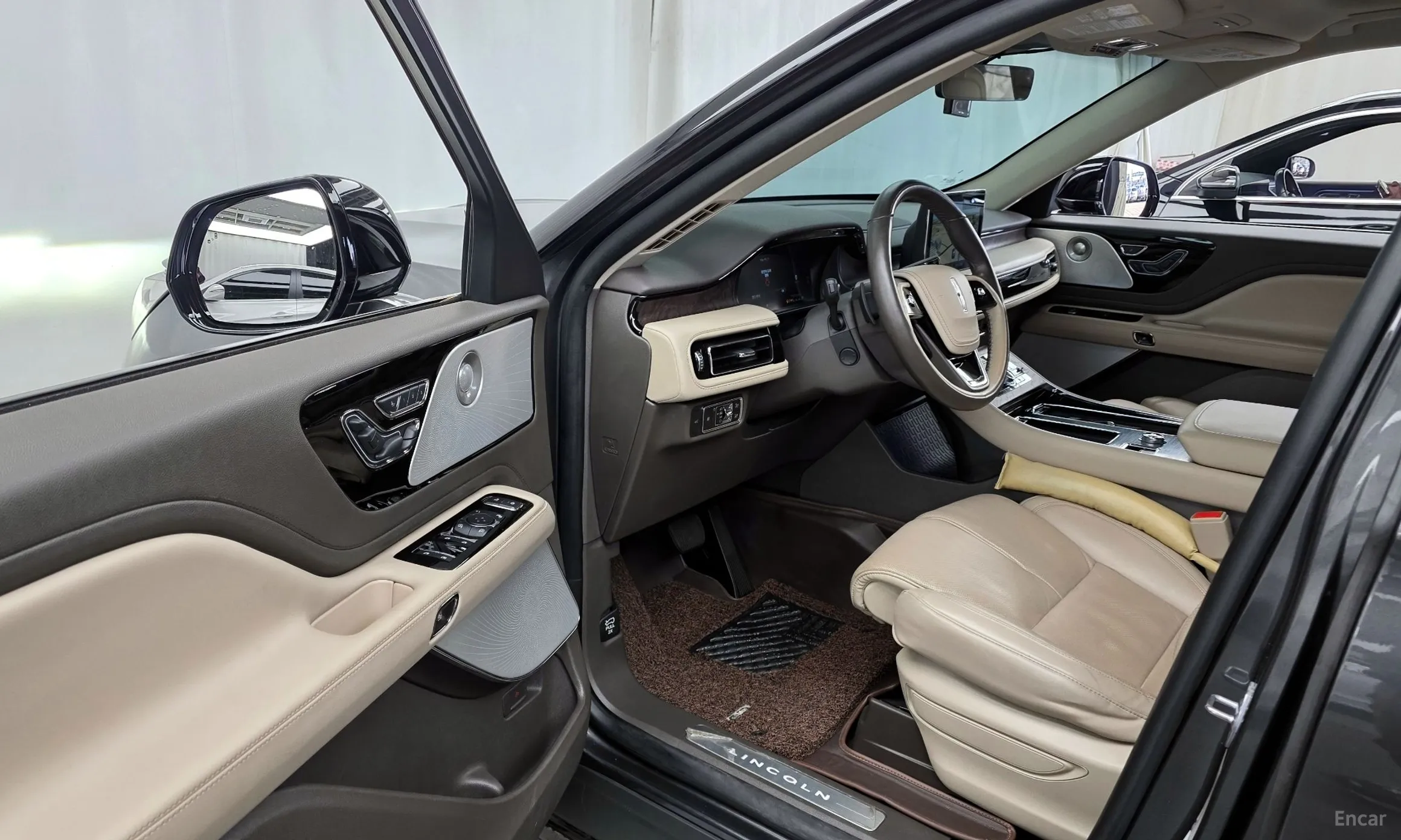 Lincoln Aviator 2nd Generation превью 10