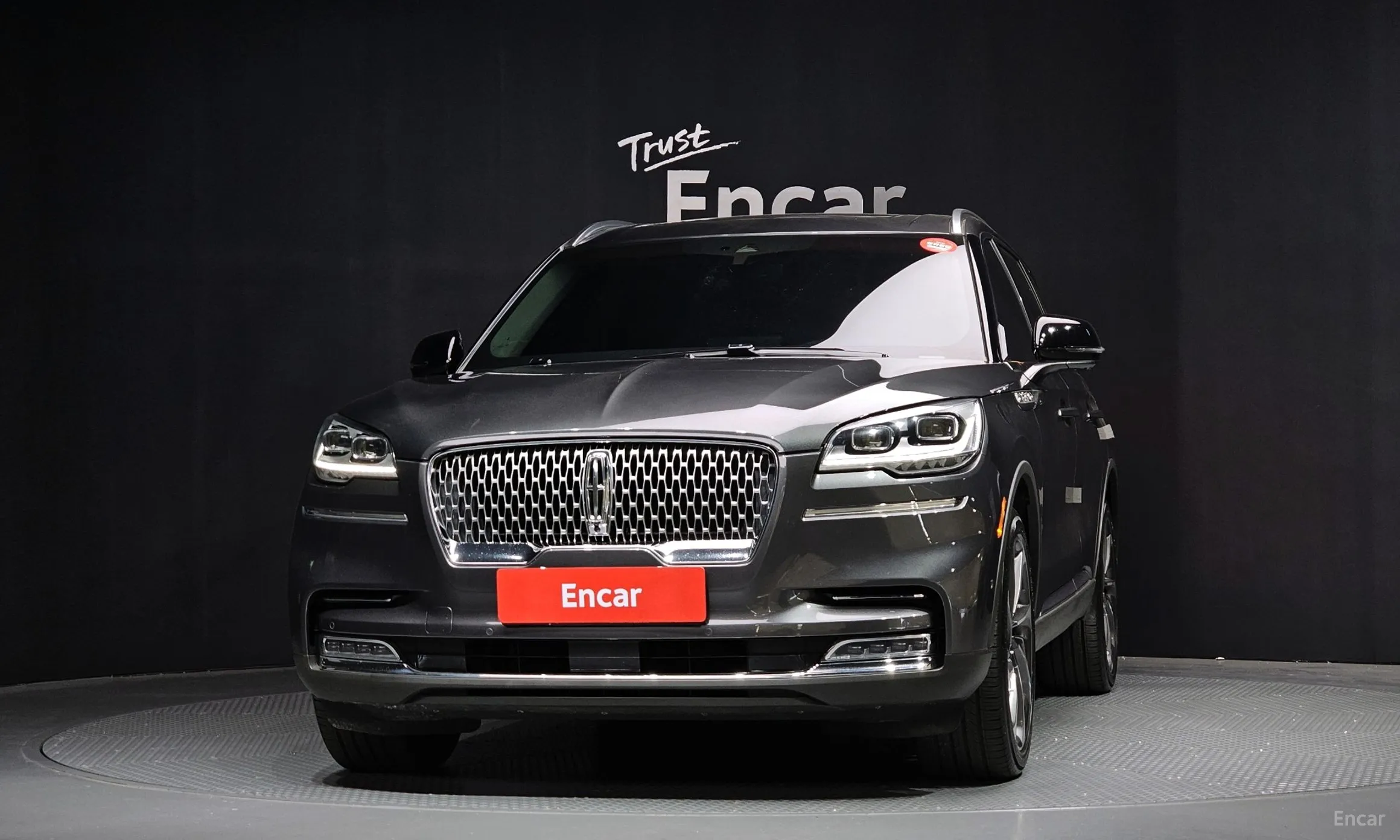 Lincoln Aviator 2nd Generation превью 3