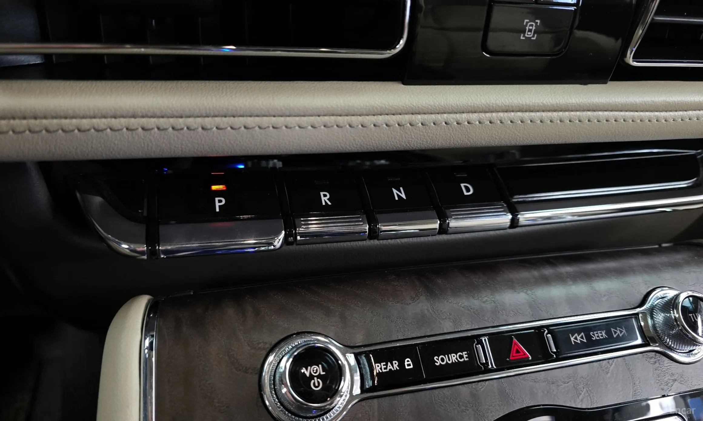 Lincoln Aviator 2nd Generation превью 9