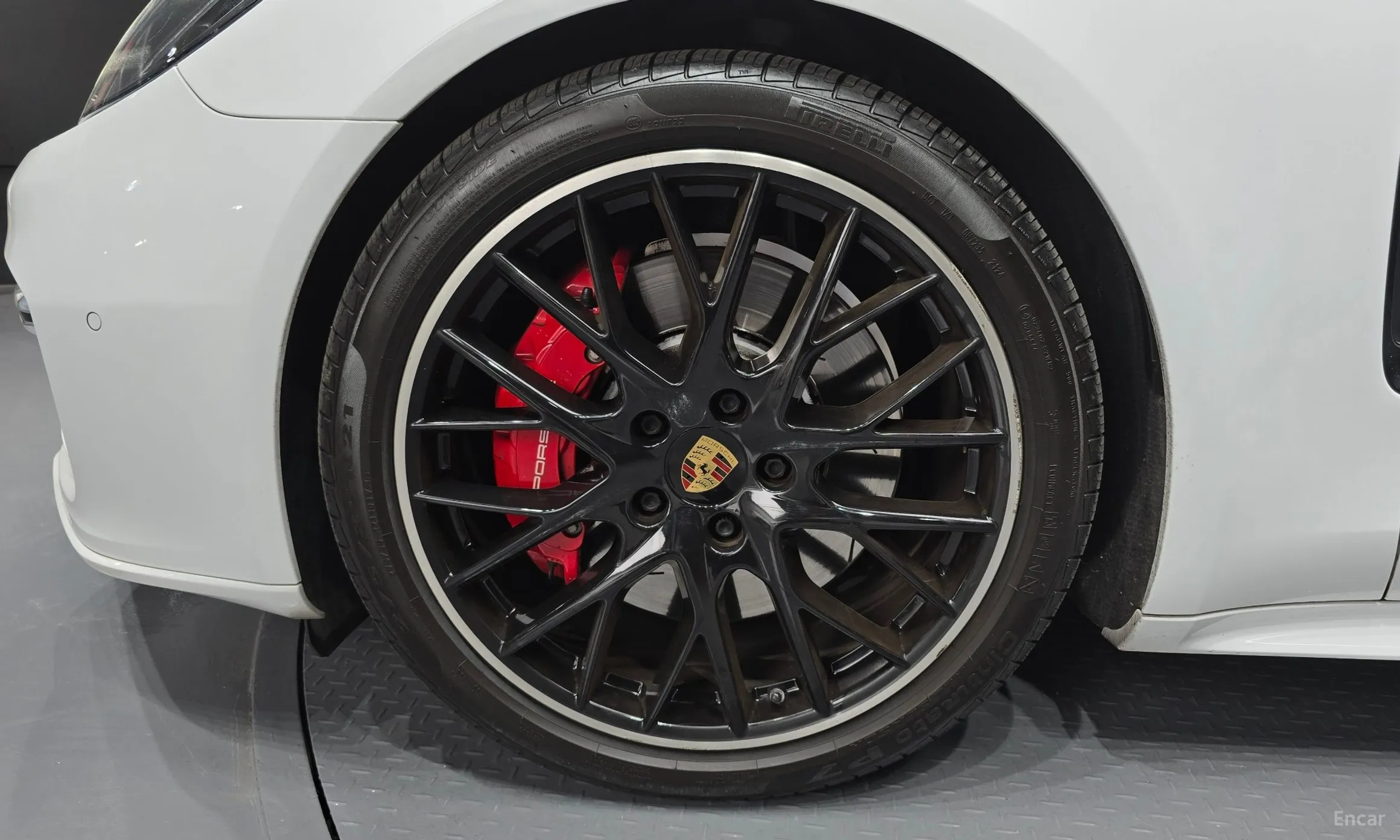 Porsche Panamera (971) превью 5
