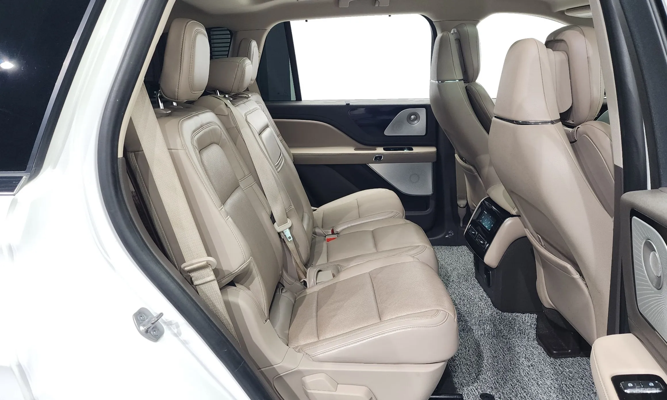 Lincoln Aviator 2nd Generation превью 12