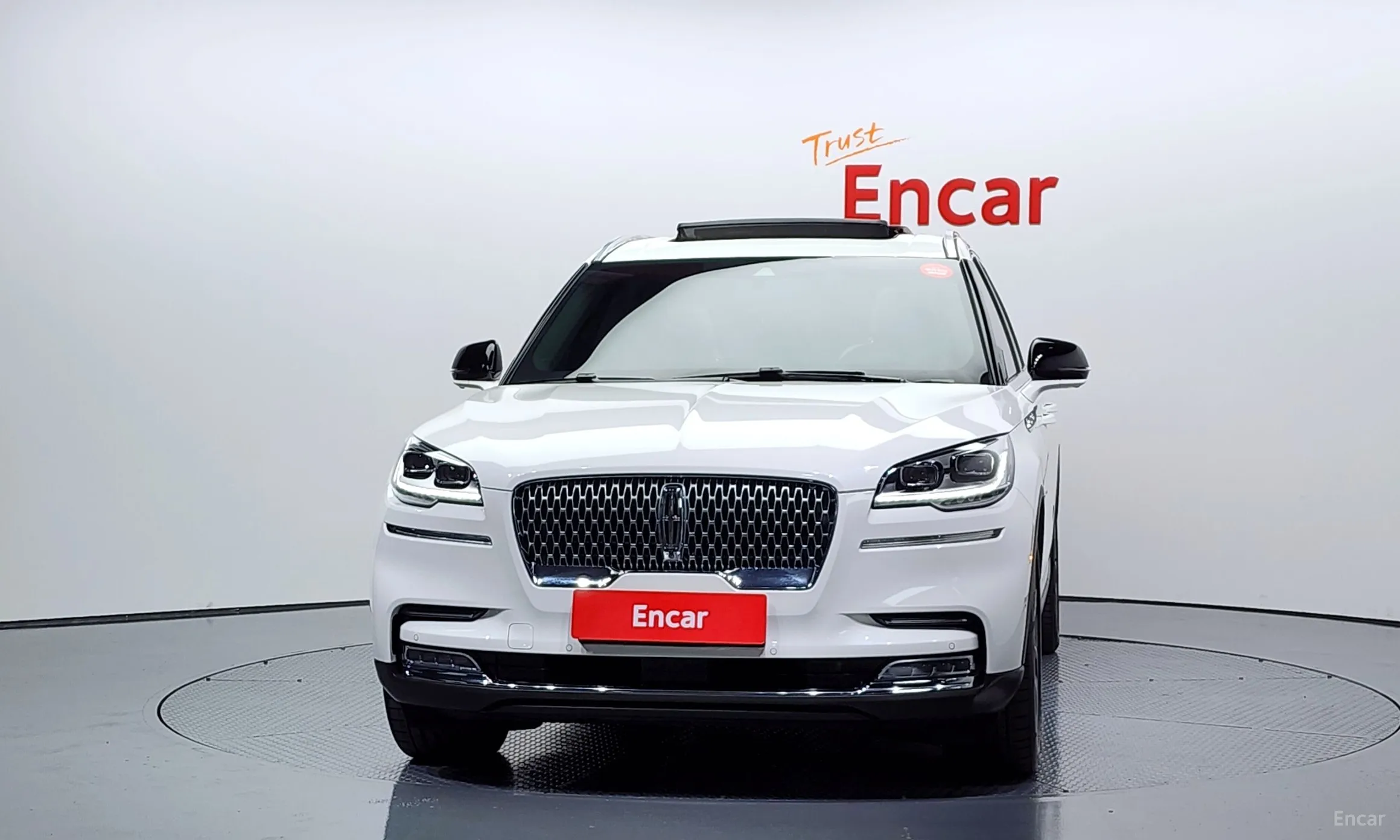 Lincoln Aviator 2nd Generation превью 3