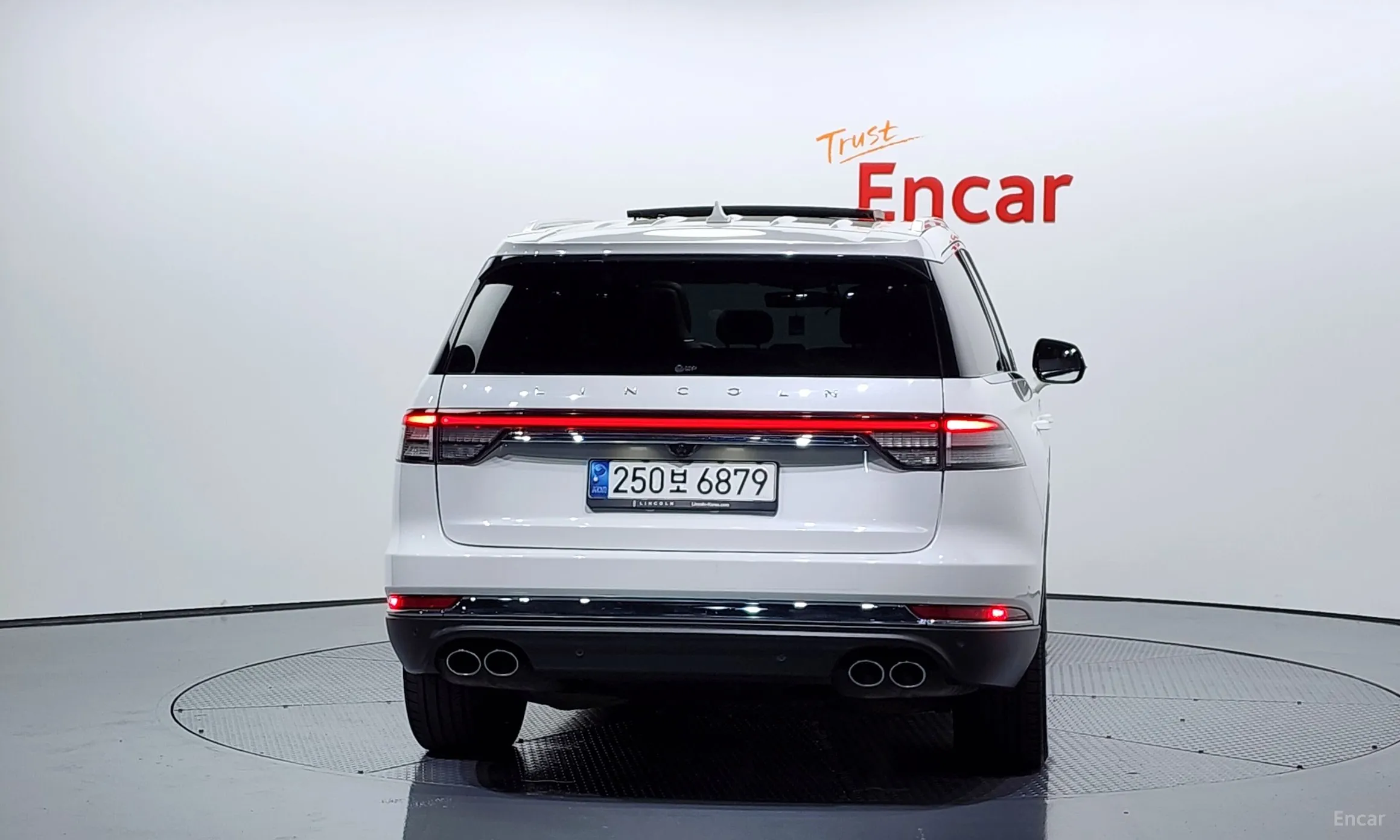 Lincoln Aviator 2nd Generation превью 4