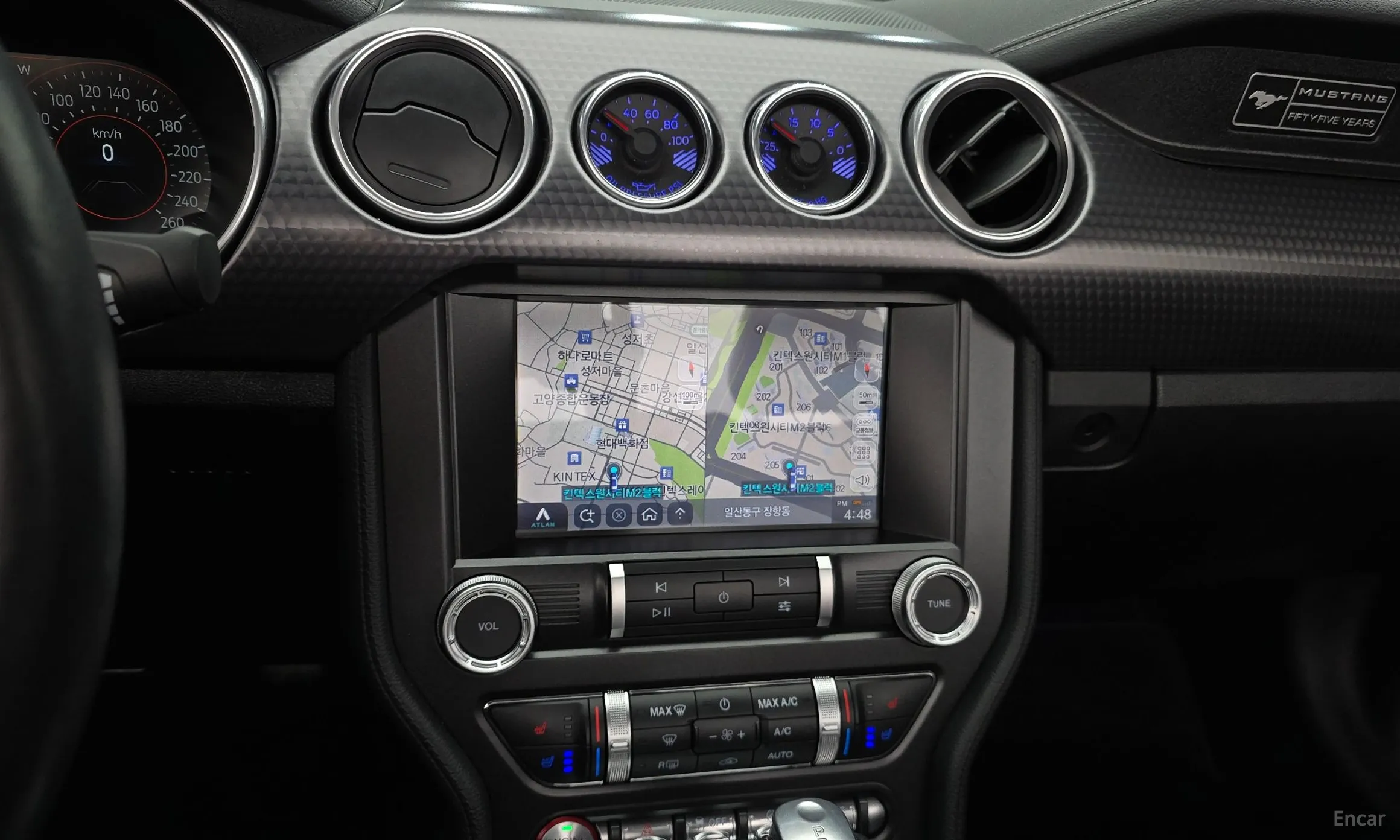 Ford Mustang превью 15