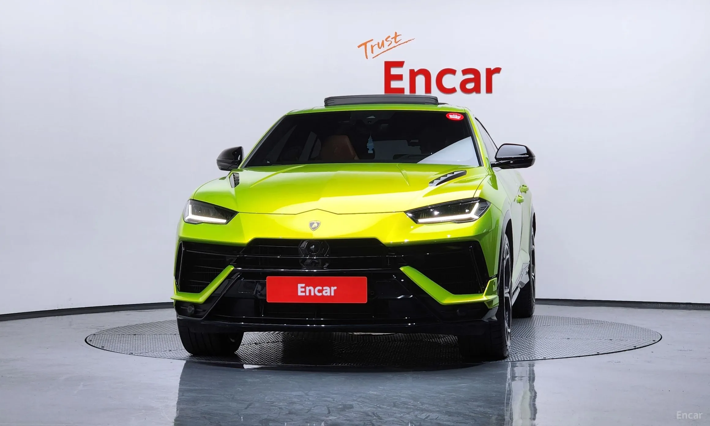 Lamborghini Urus превью 3