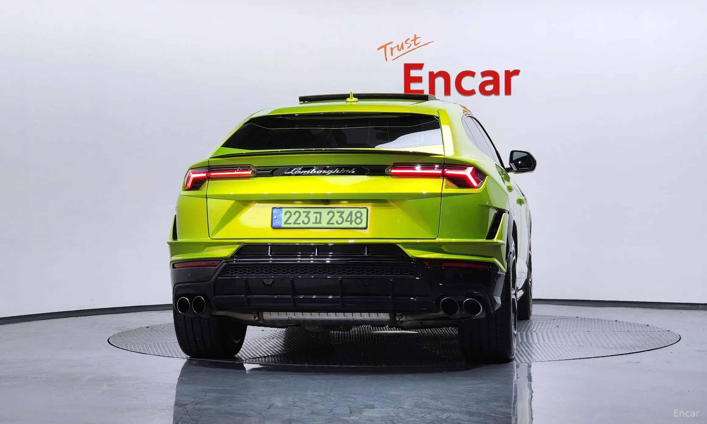 Lamborghini Urus превью 4
