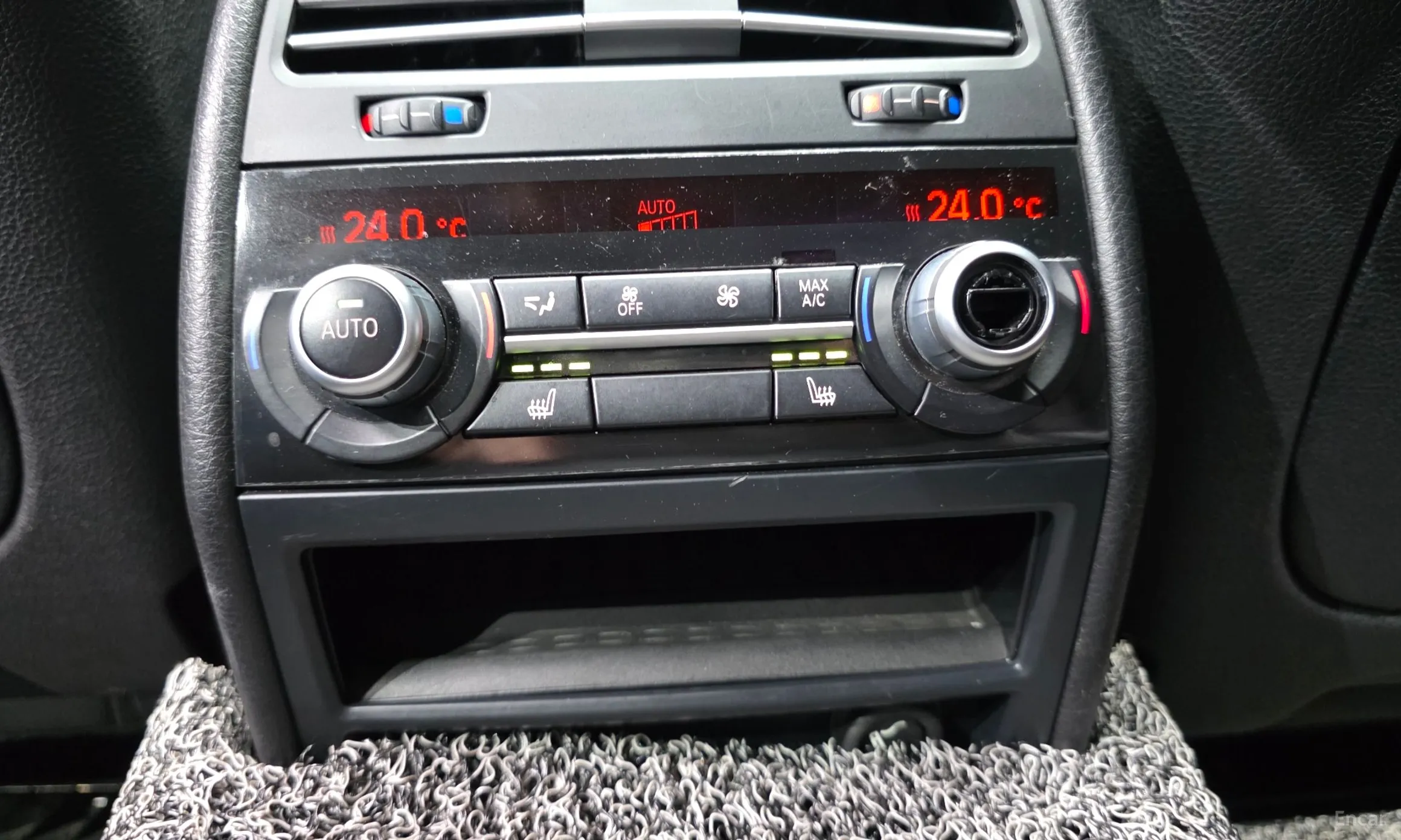 BMW 7 Series (F01) превью 19