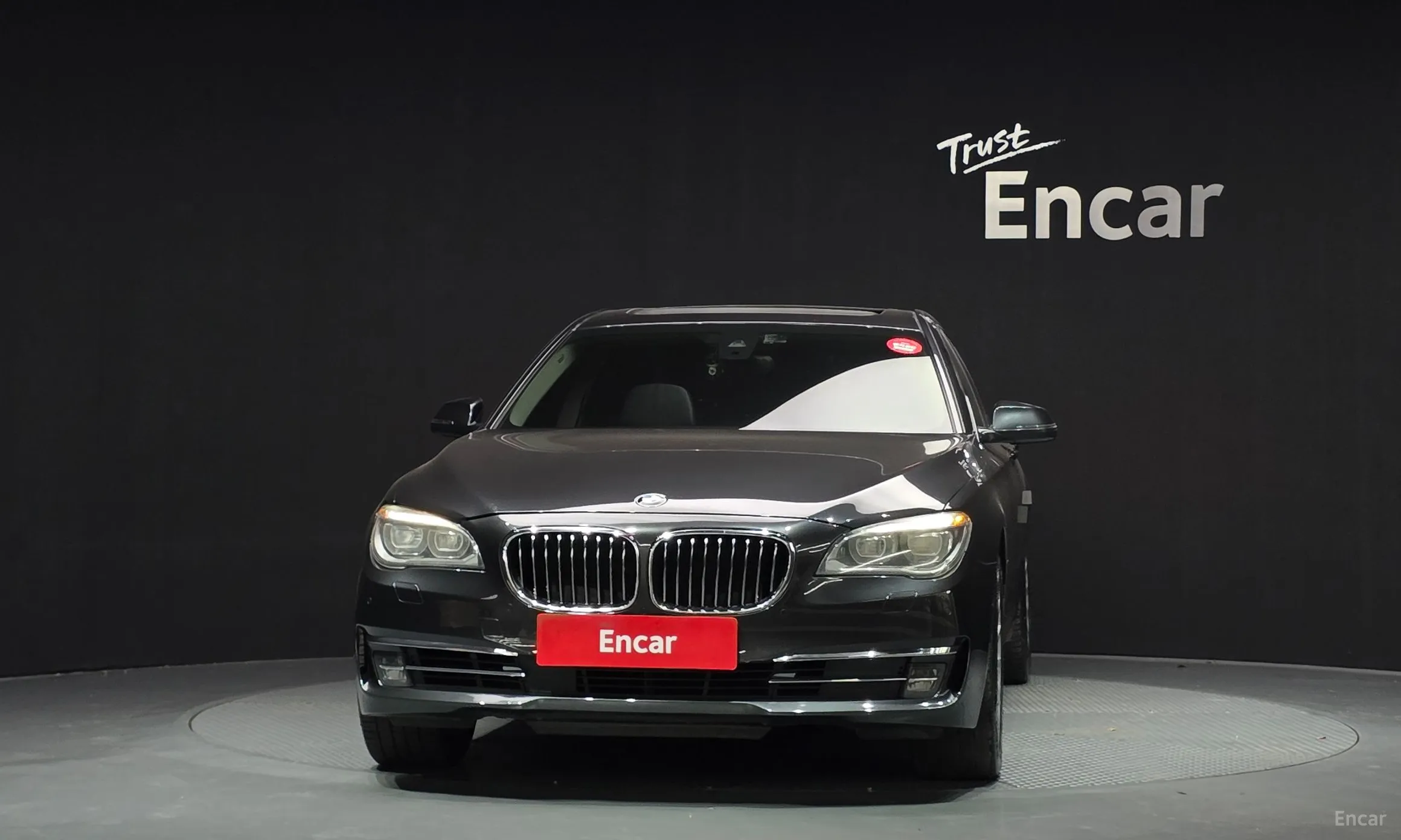 BMW 7 Series (F01) превью 3