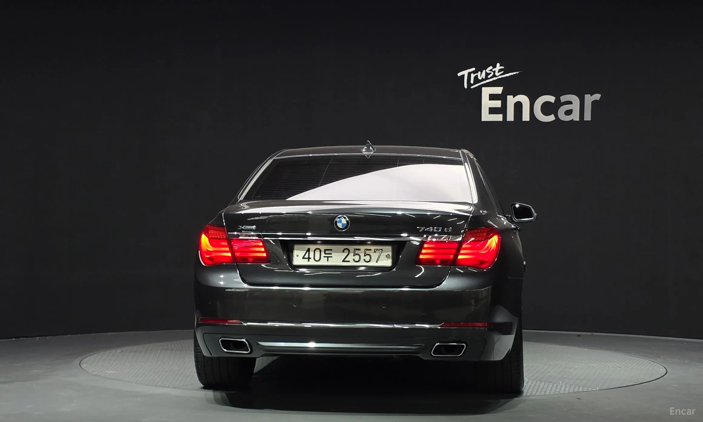 BMW 7 Series (F01) превью 4