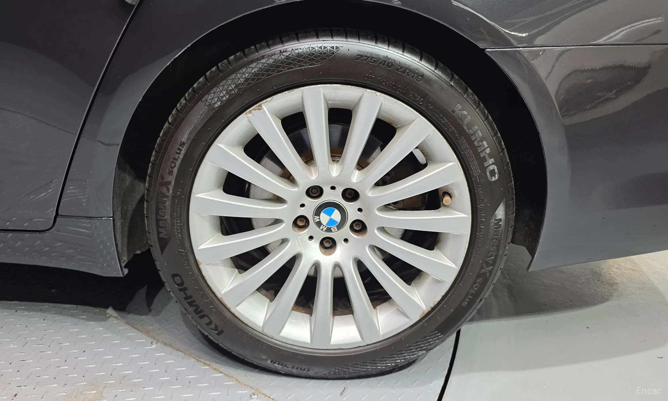 BMW 7 Series (F01) превью 5