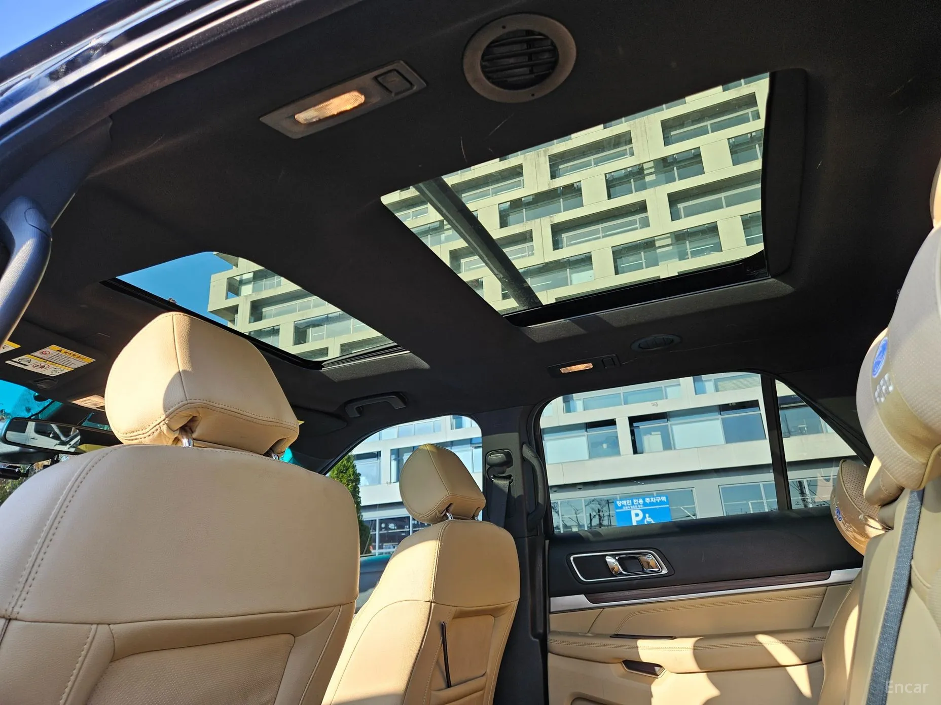 Ford Explorer превью 15
