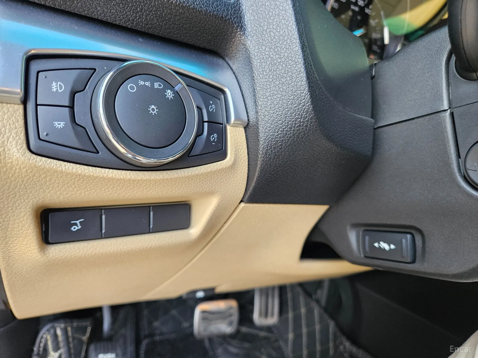 Ford Explorer превью 18