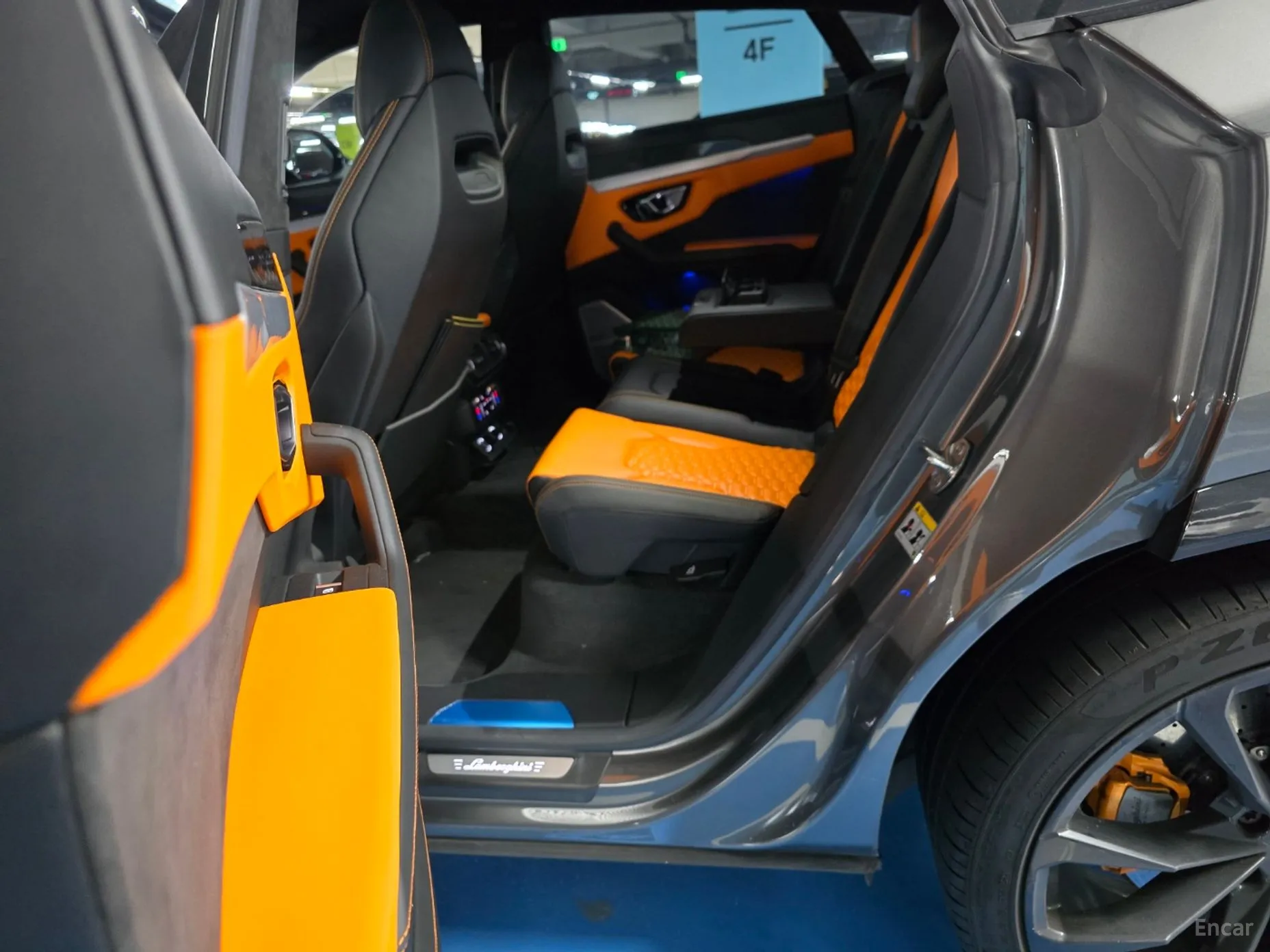 Lamborghini Urus превью 7