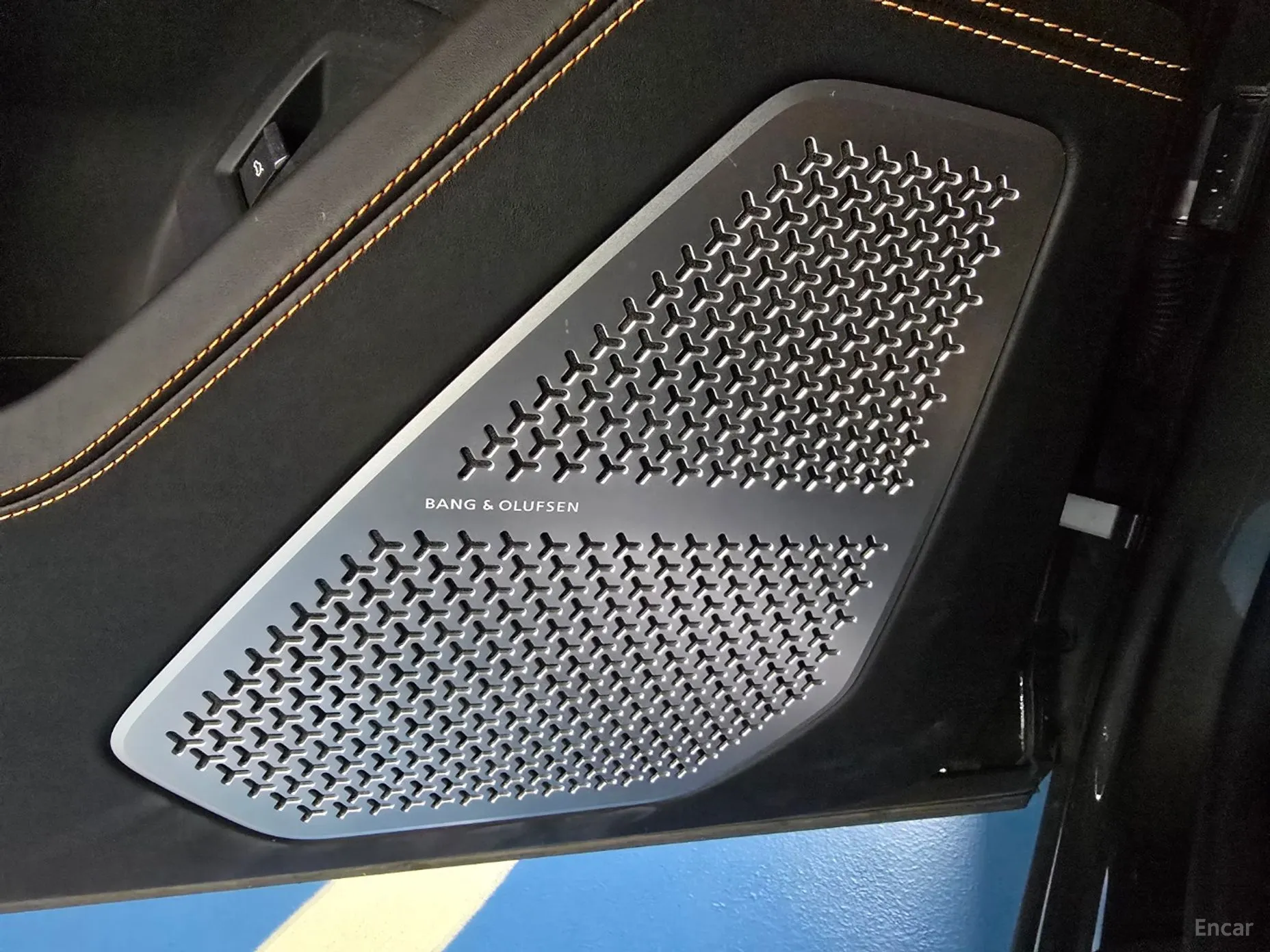 Lamborghini Urus превью 9