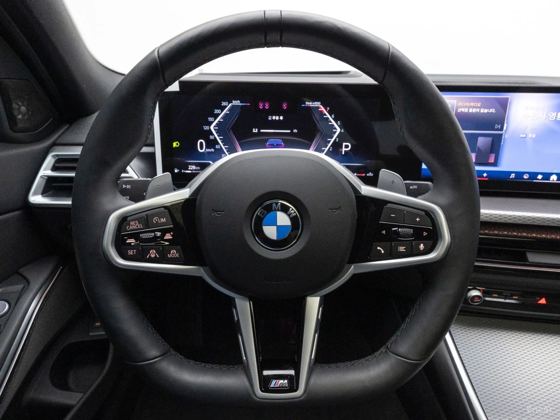 BMW 3 Series (G20) превью 13