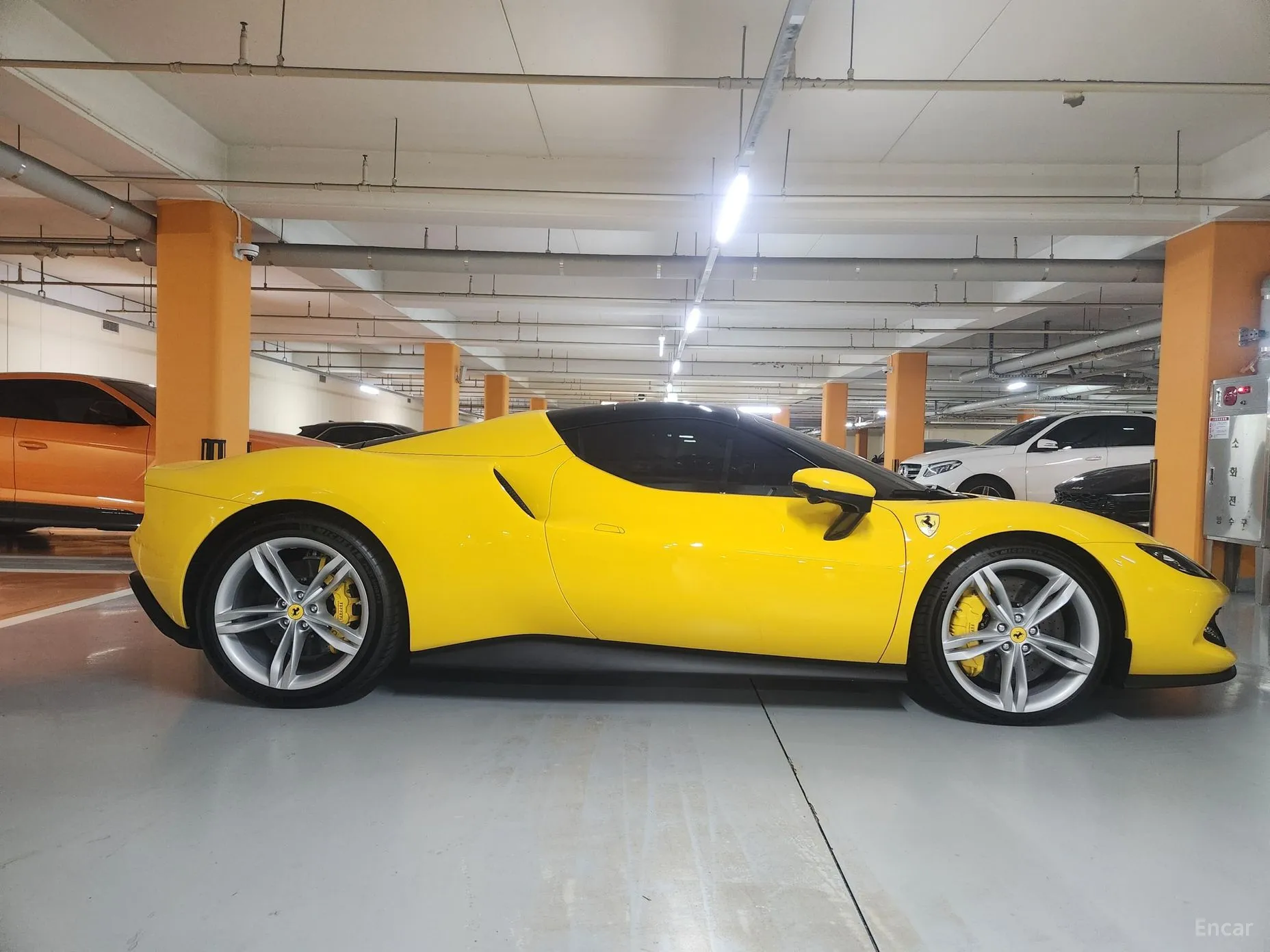 Ferrari 296 GTS превью 7