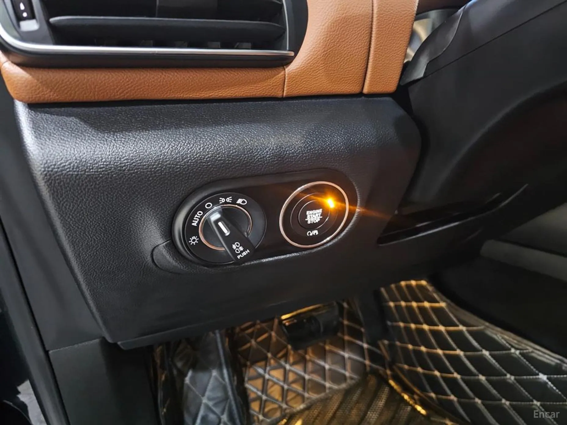 Maserati Levante превью 15