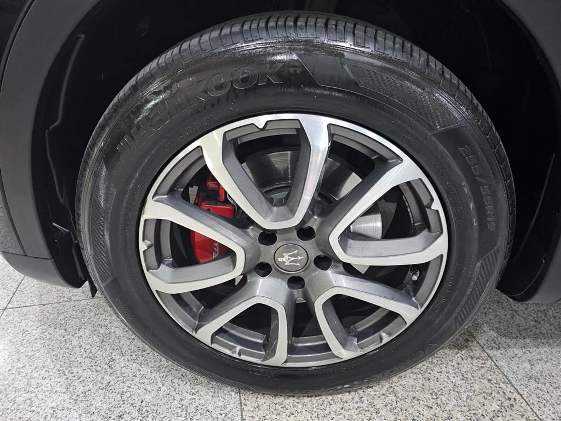 Maserati Levante превью 5