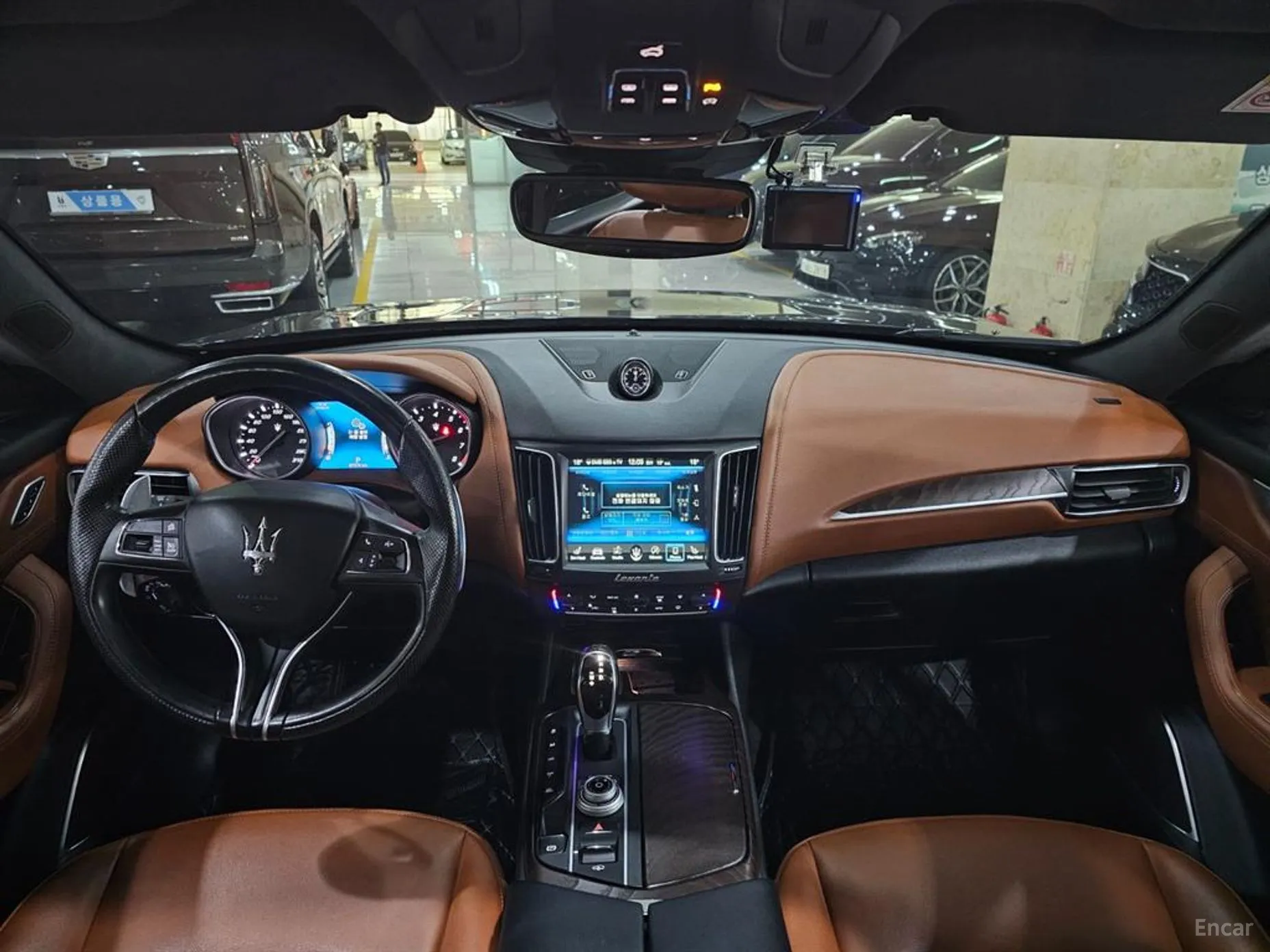 Maserati Levante превью 7