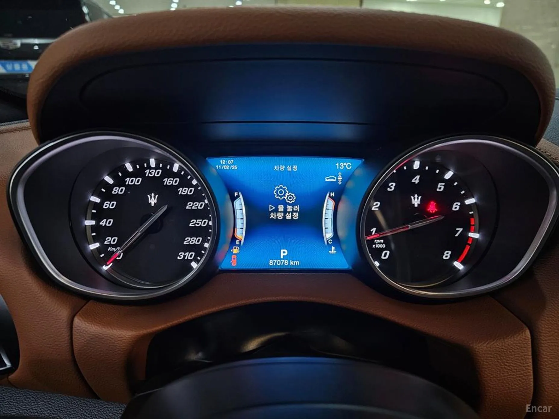 Maserati Levante превью 8