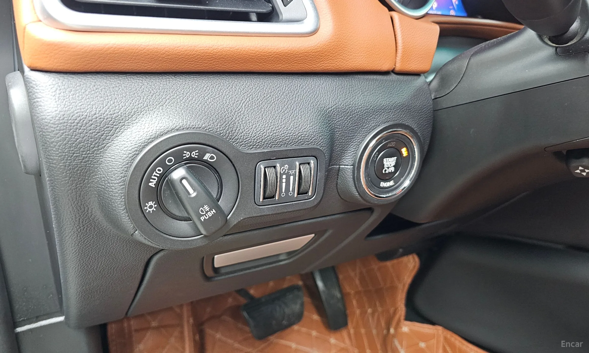Maserati Ghibli превью 15