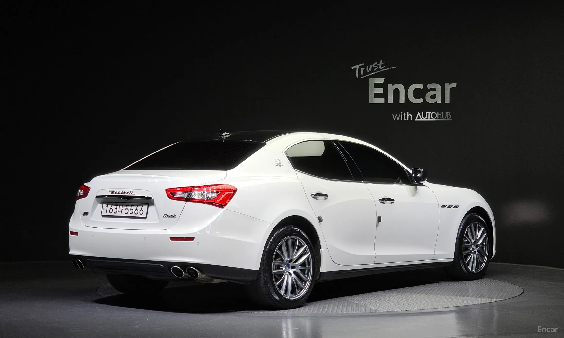 Maserati Ghibli превью 2