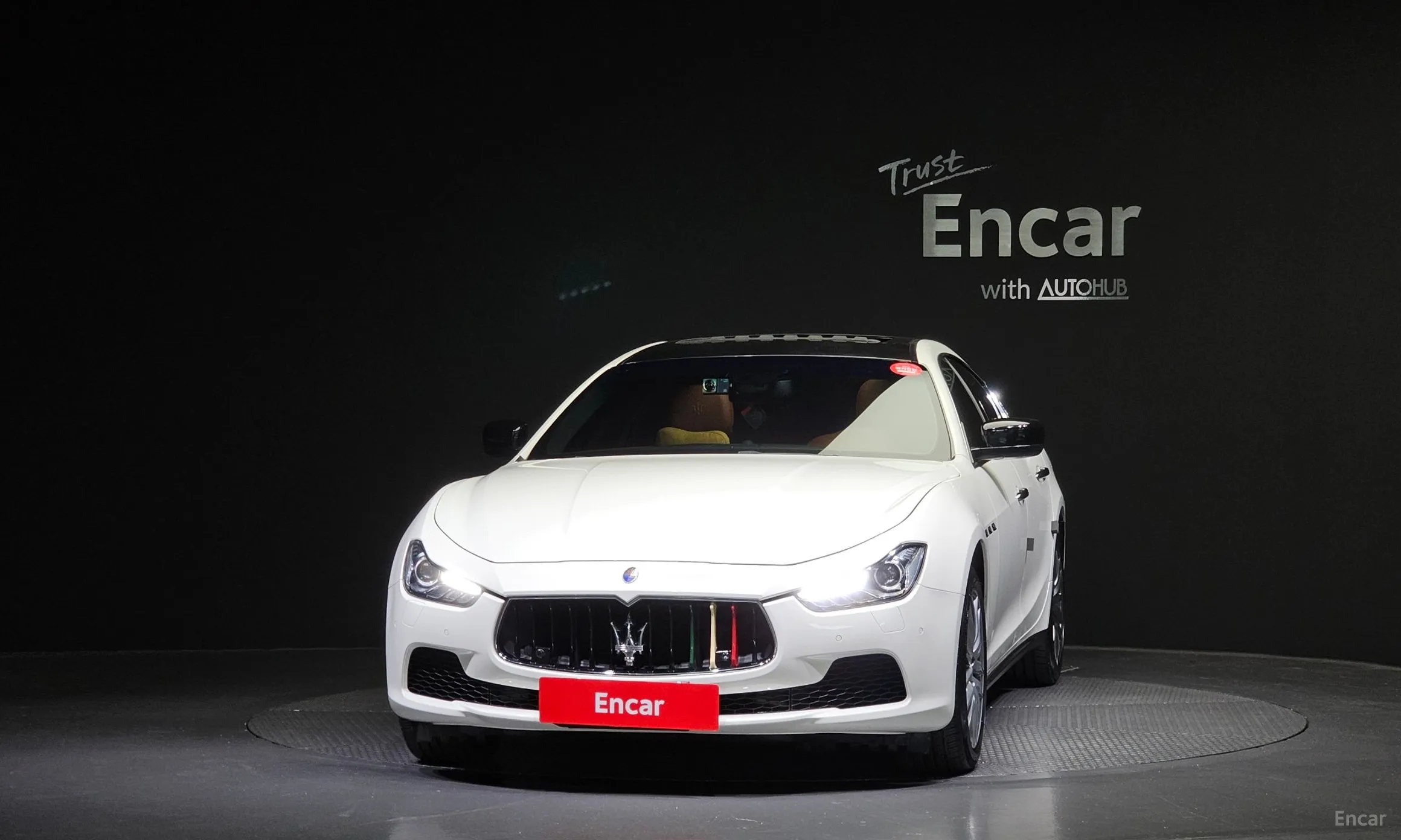 Maserati Ghibli превью 3