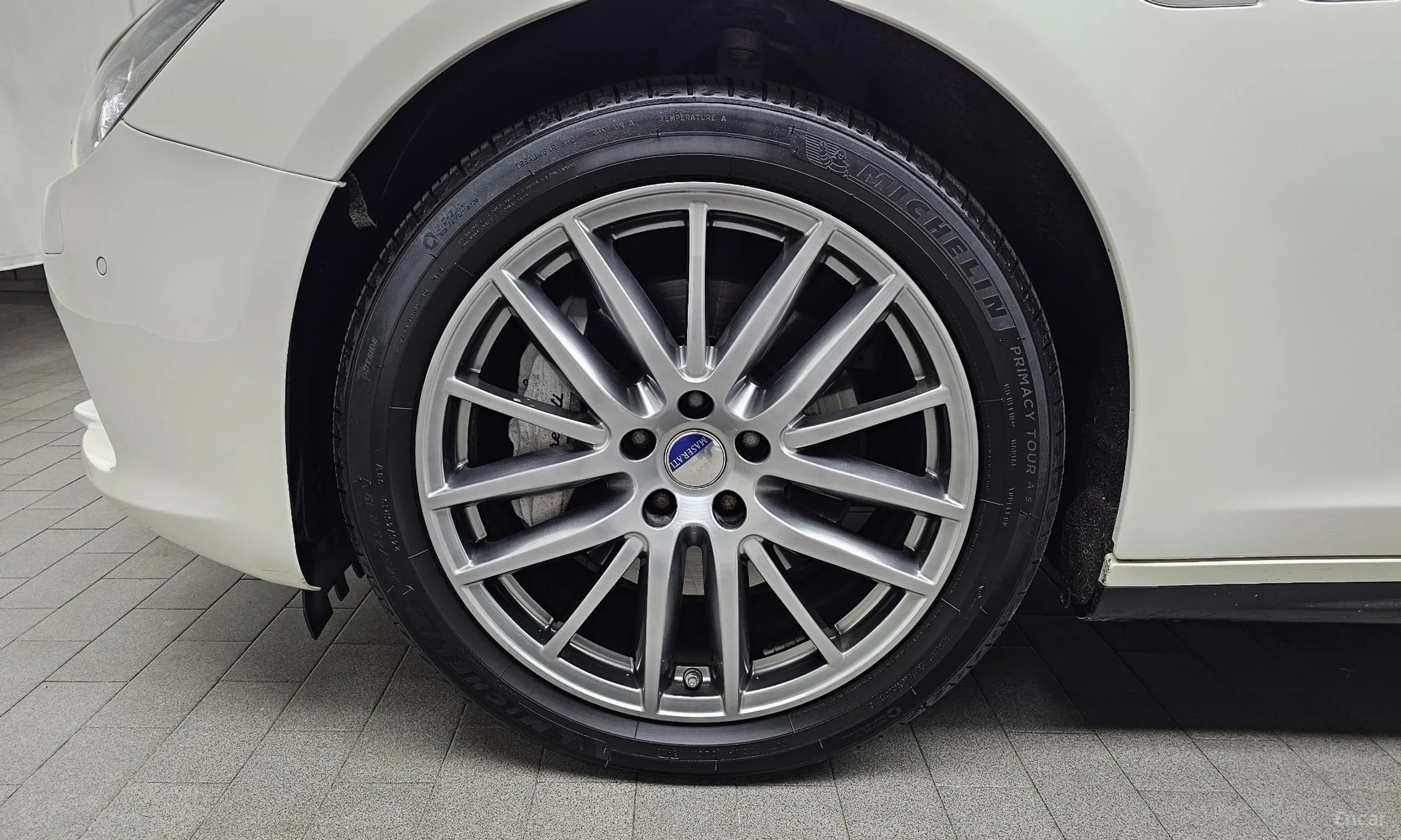 Maserati Ghibli превью 5