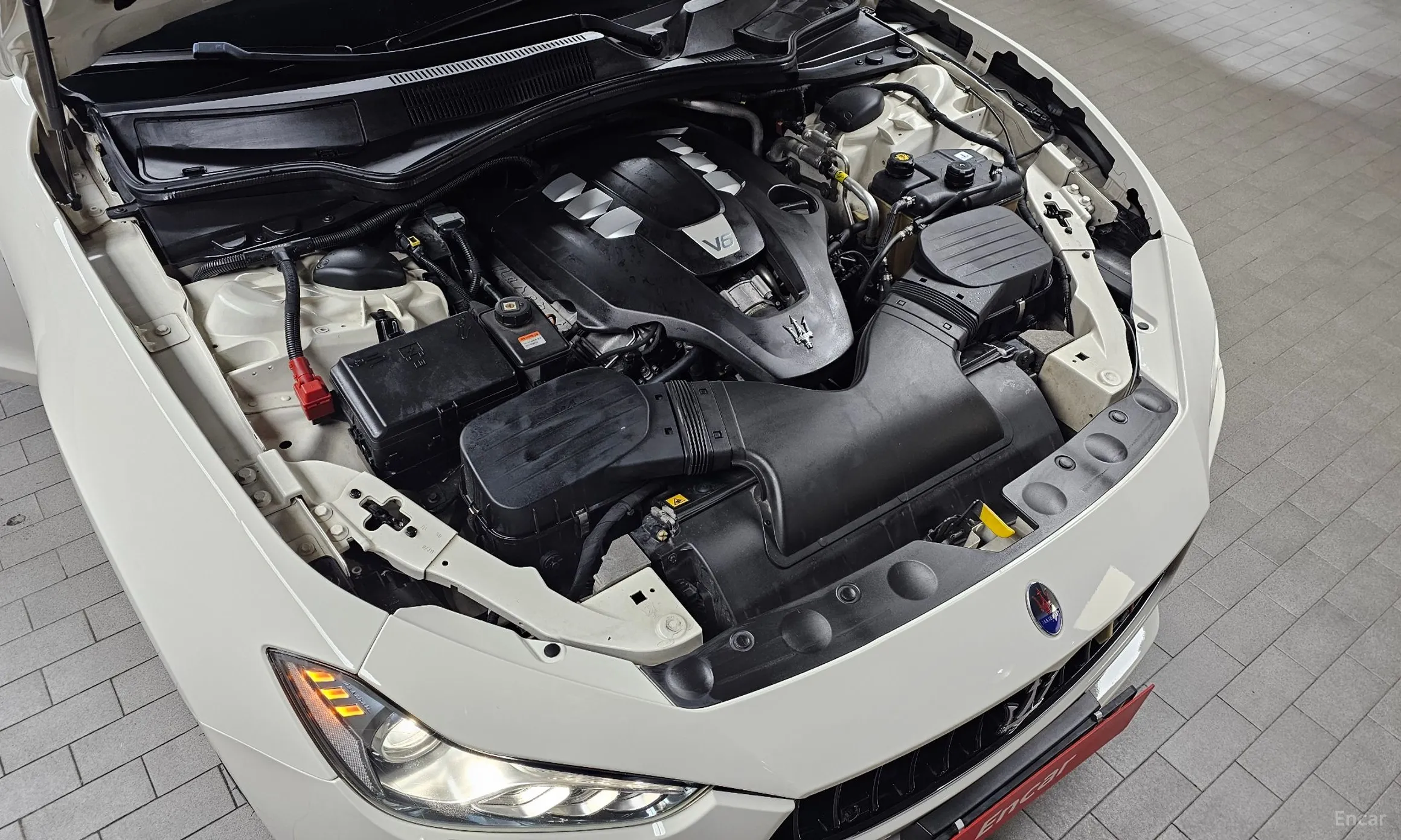 Maserati Ghibli превью 6