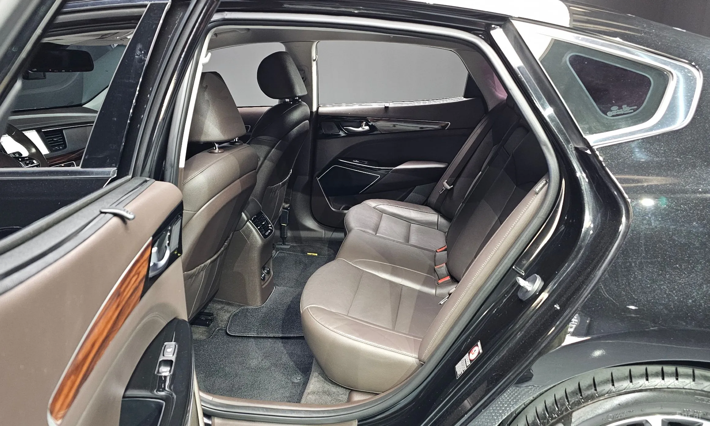 Kia K7 превью 11