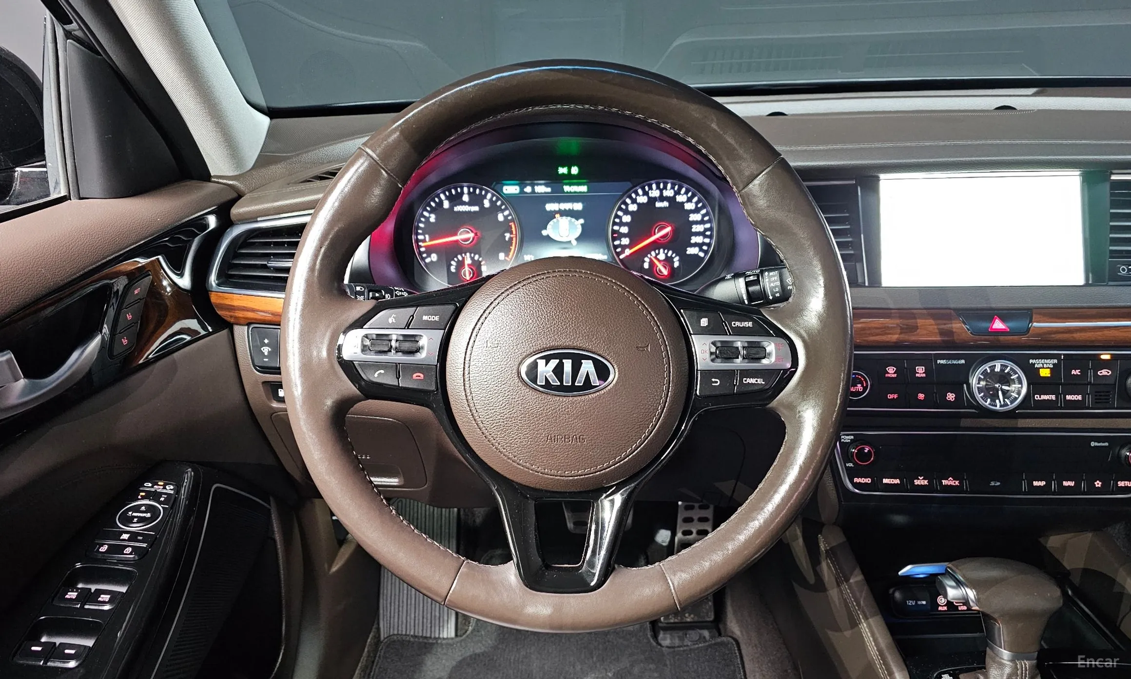 Kia K7 превью 14