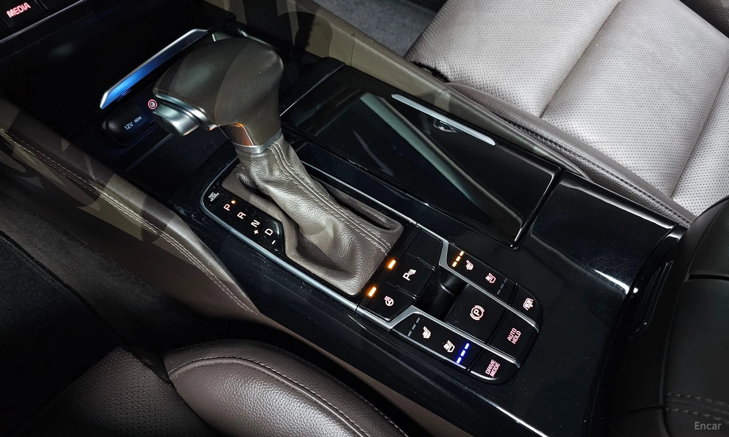 Kia K7 превью 9