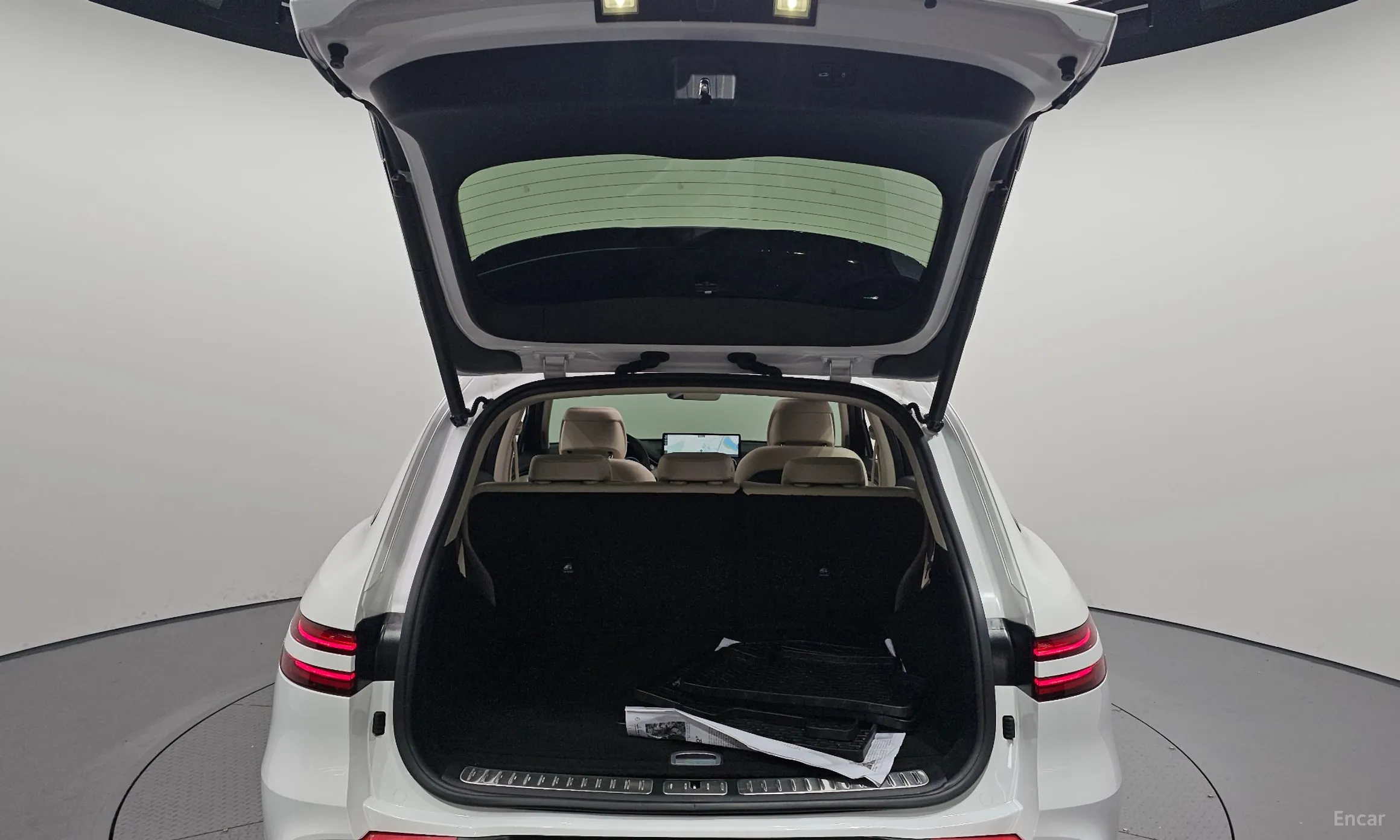 Genesis GV70 превью 20