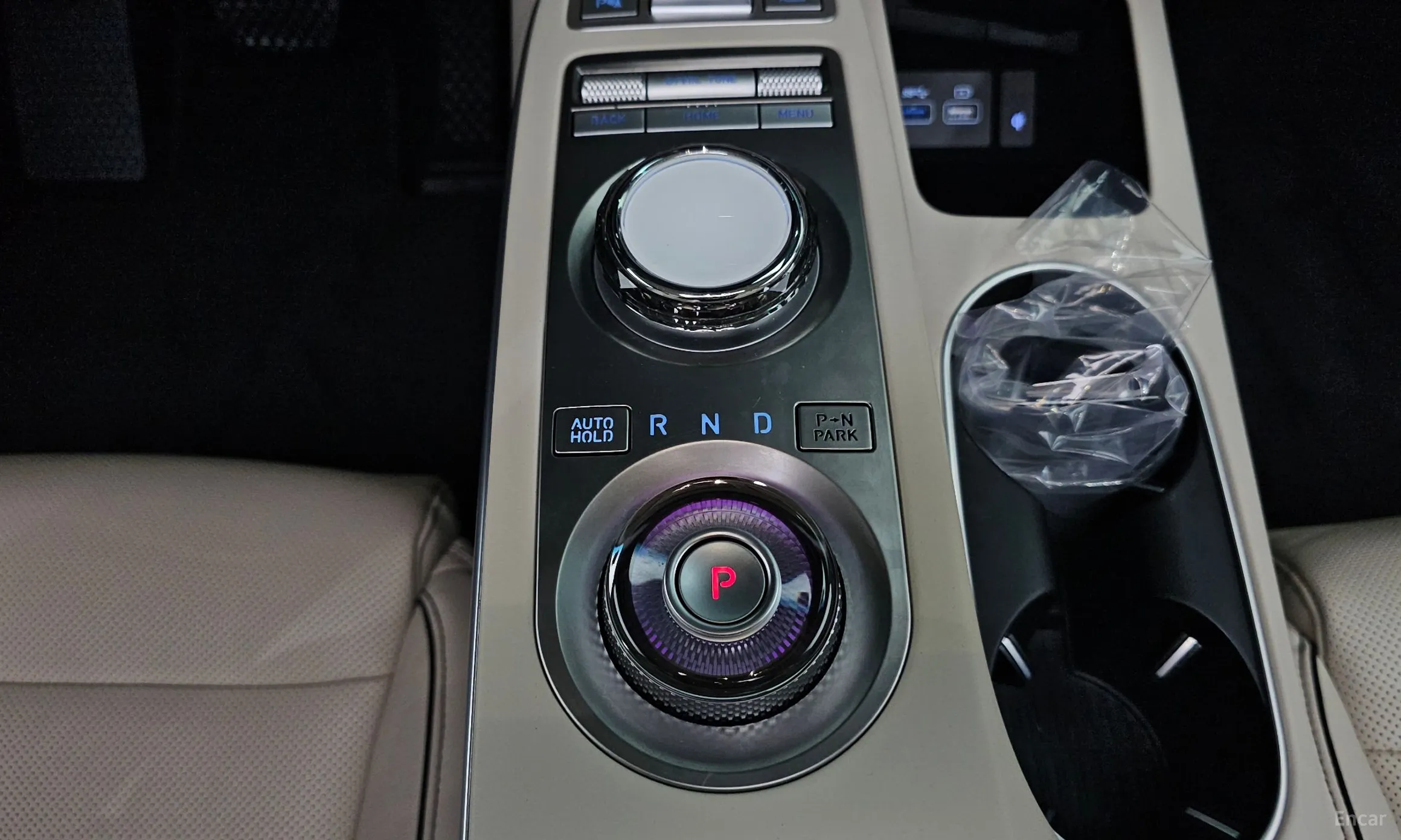 Genesis GV70 превью 9