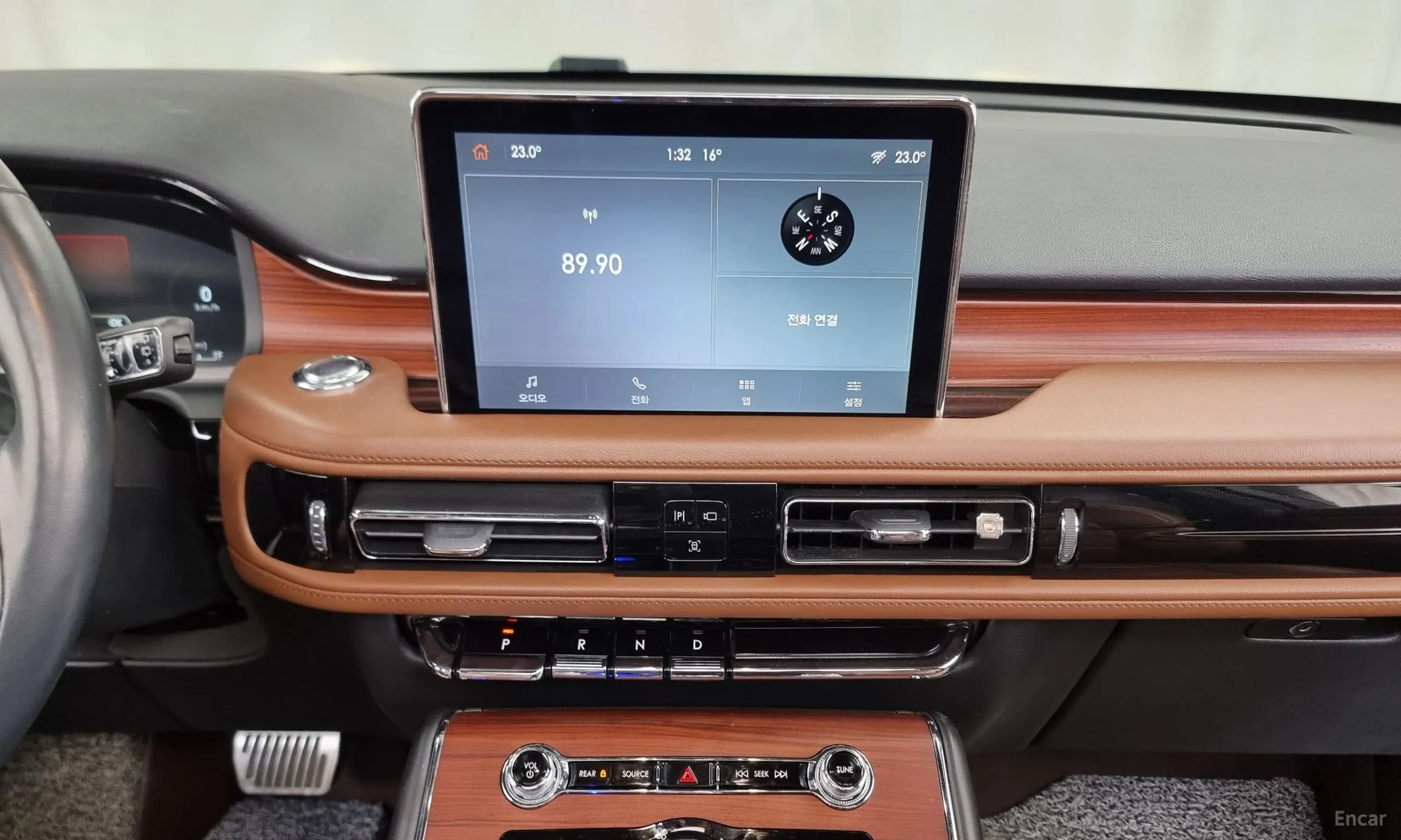 Lincoln Aviator 2nd Generation превью 14